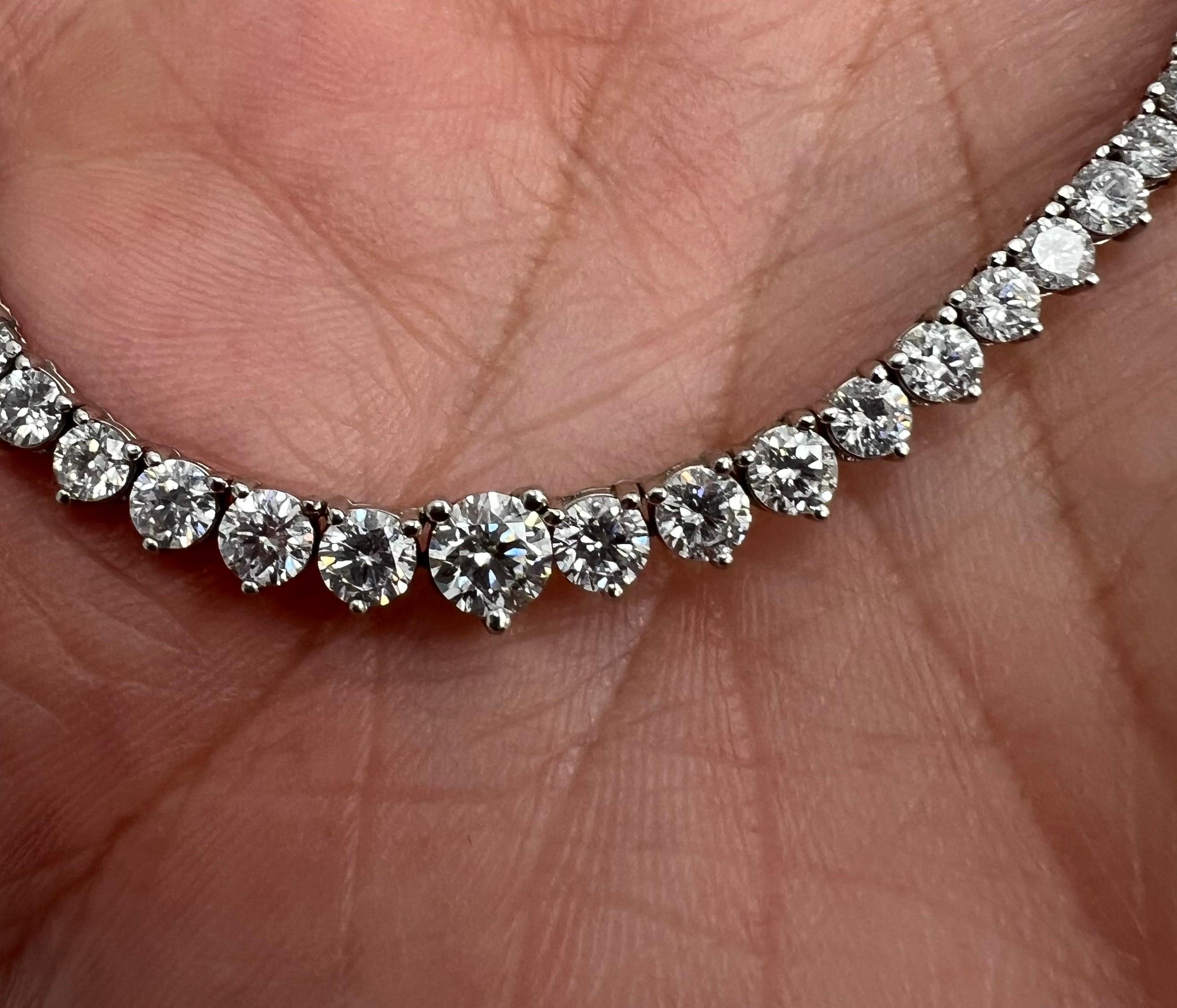 Women's or Men's Graduated Tennis Necklace in 18k White Gold with 7.50ctW of Natural Diamonds For Sale