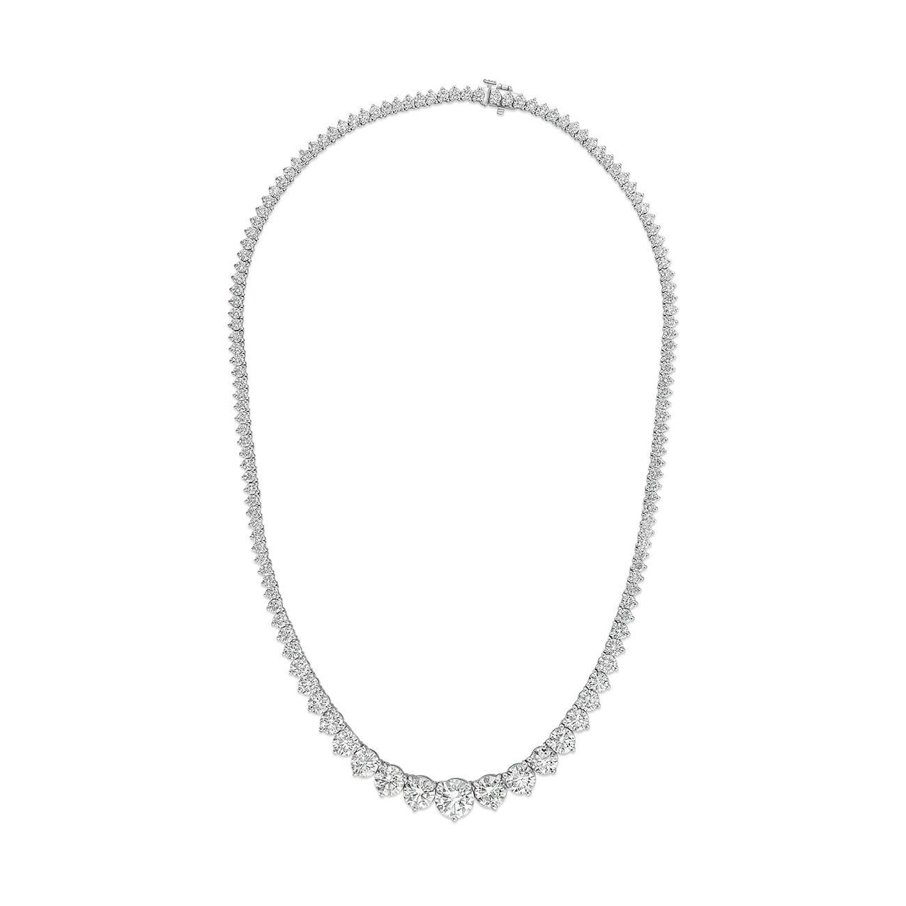 Abgestufte Tennis-Halskette mit 3 runden Diamanten in Zackenform.  D13.58ct.t.w. im Zustand „Neu“ im Angebot in Los Angeles, CA