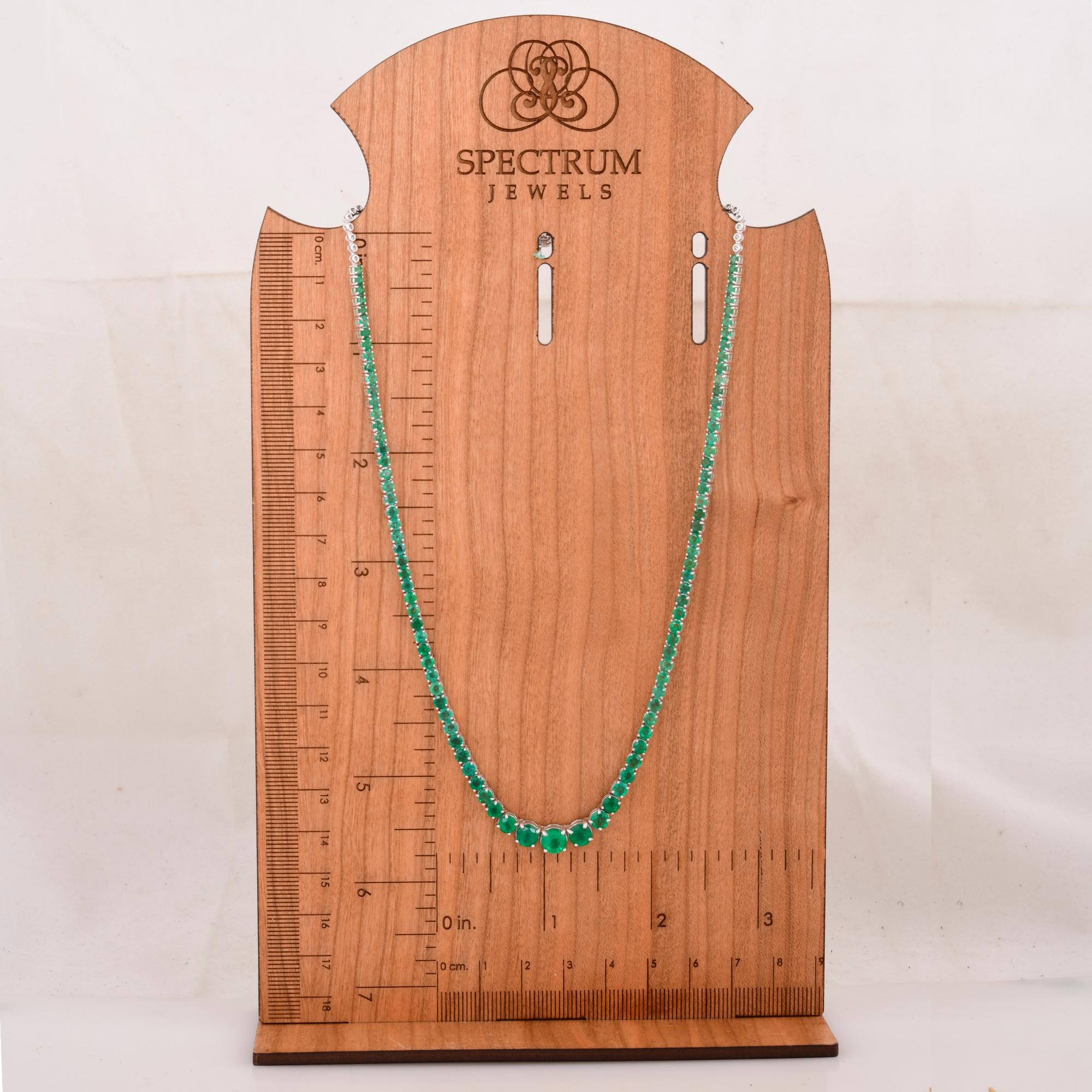 Women's Graduated Zambian Emerald Gemstone Necklace 14 Karat White Gold Handmade Jewelry For Sale
