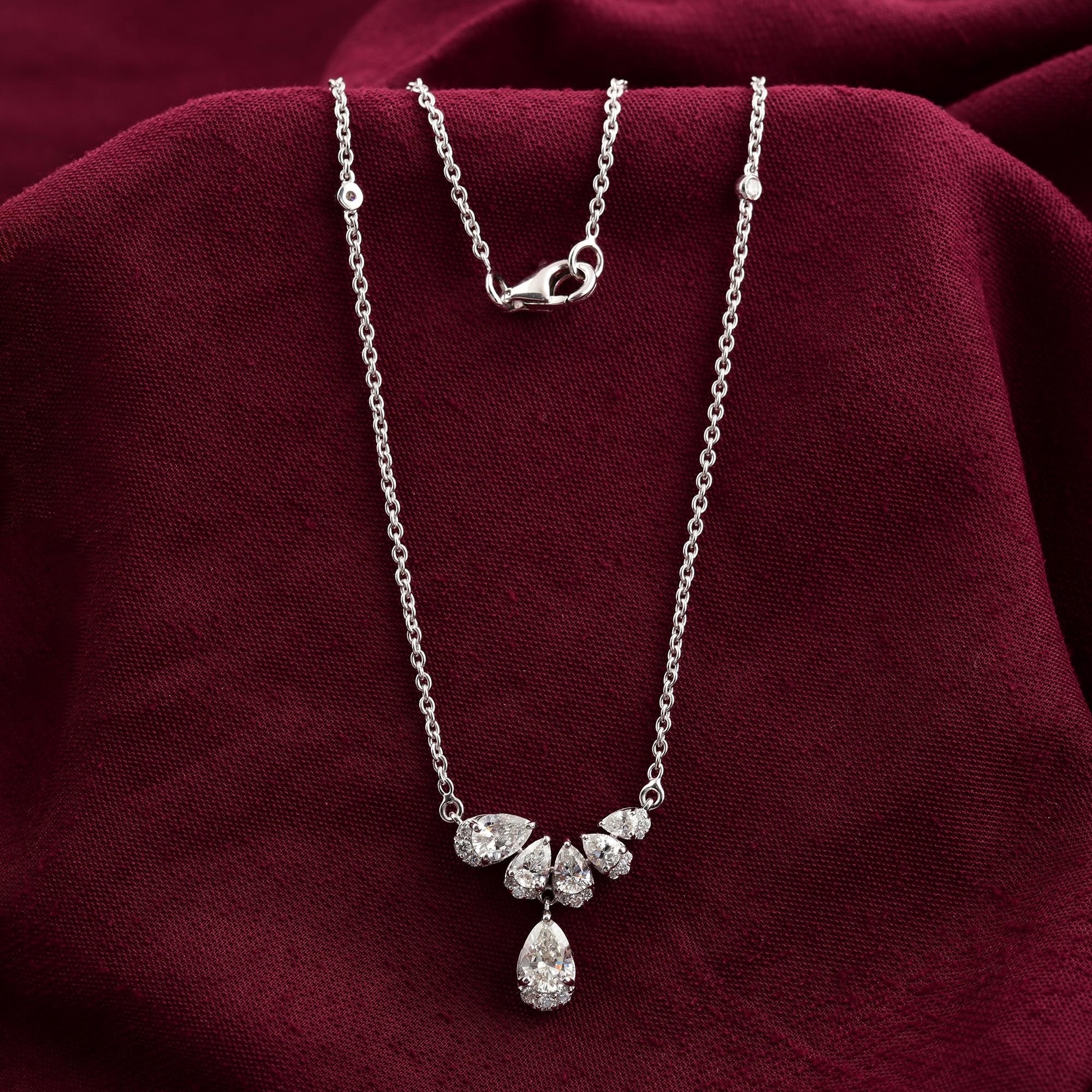 Moderne Collier à pendentifs en diamants en or blanc 14k Graduating Teardrop Cadeau pour demoiselles d'honneur en vente