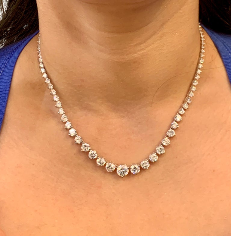 Graduating Tennis Rivera Necklace in Sterling Silver and Solitaire