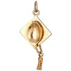 Graduation Hat Charm Vintage 14 Karat Gold School Tassel CAP Estate Jewelry