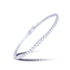 Bracelet tennis en or blanc 18 carats avec diamants à sertissage gradué pour