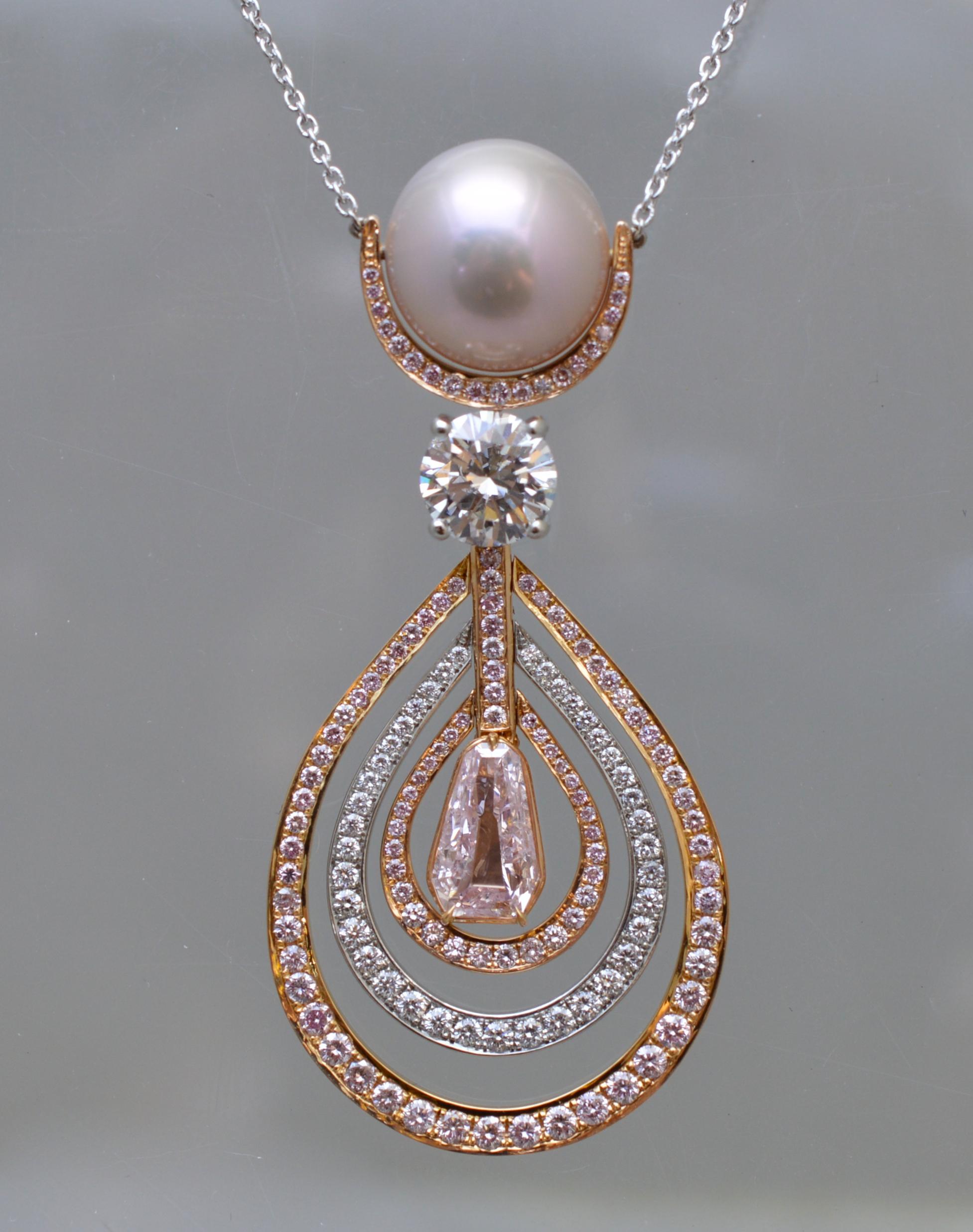 Graff Collier de diamants et de perles roses Excellent état - En vente à New York, NY
