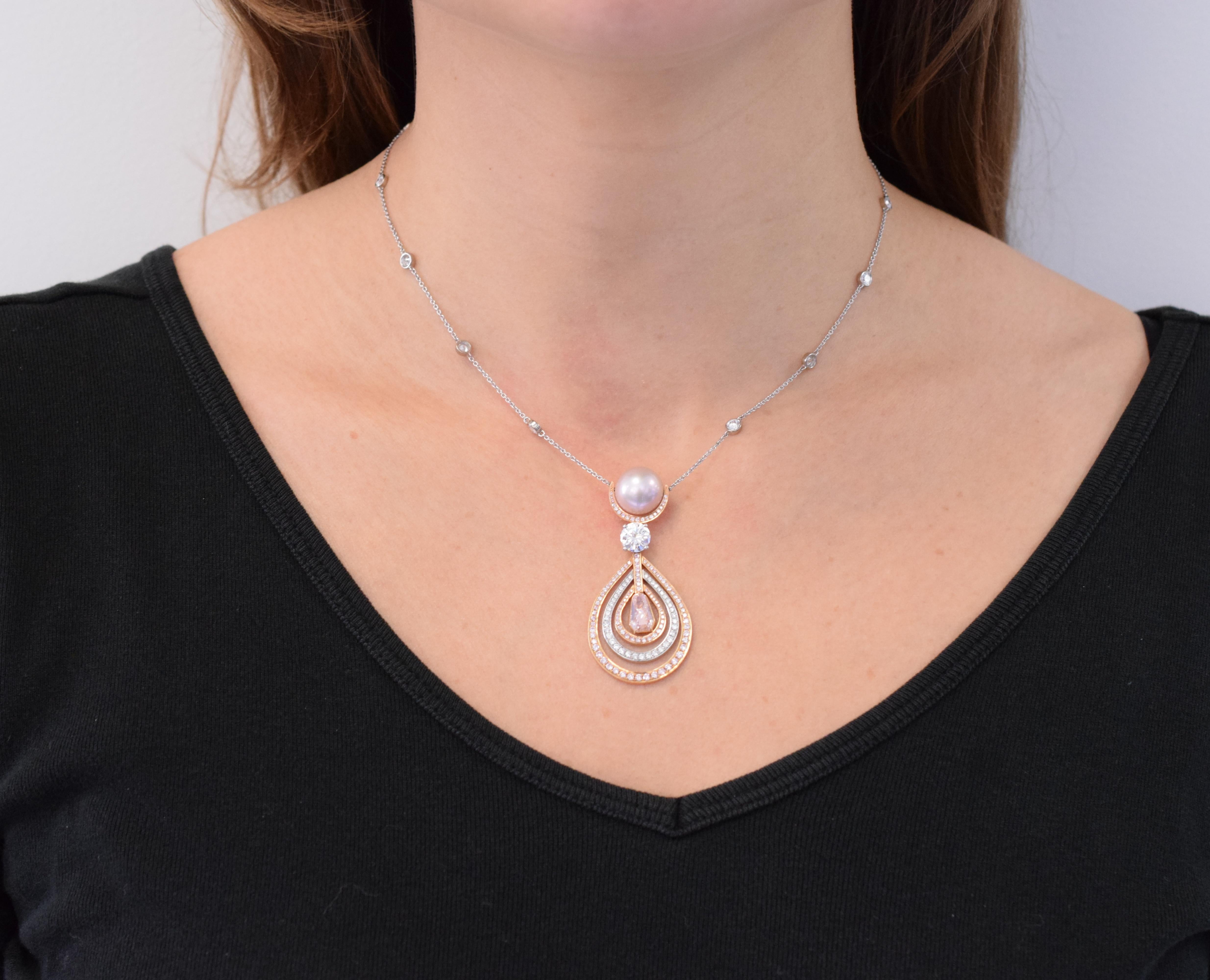 Graff Collier de diamants et de perles roses Pour femmes en vente