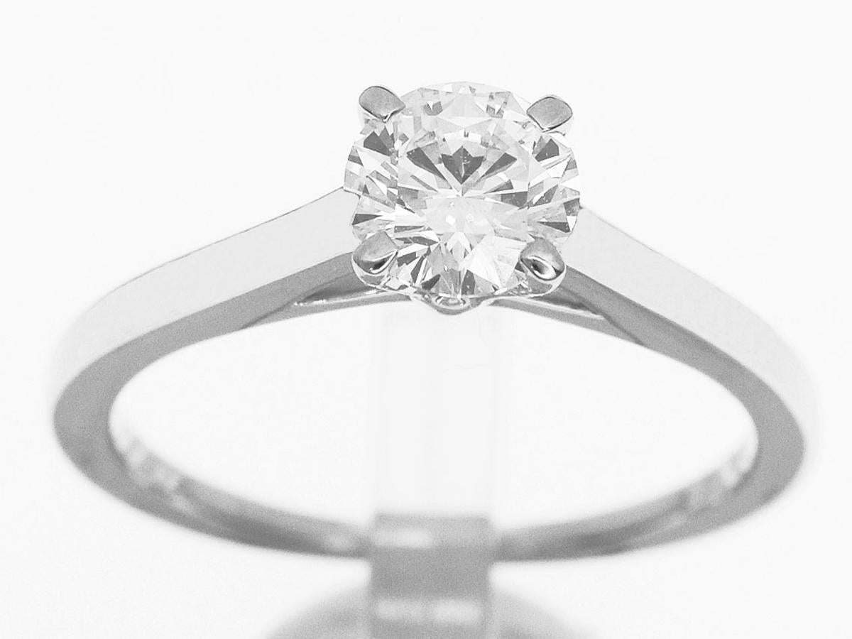 Brand:GRAFF
Name:Diamond solitaire ring
Material :1P diamond (D0.50ct D-VS2-VG), PT950 Platinum
Comes with:GRAFF box, case, repair receipt (July 2018), GIA certificate (July 2012)
Size(inch):British & Australian:G 1/2  /   US & Canada:3.5-4 / 