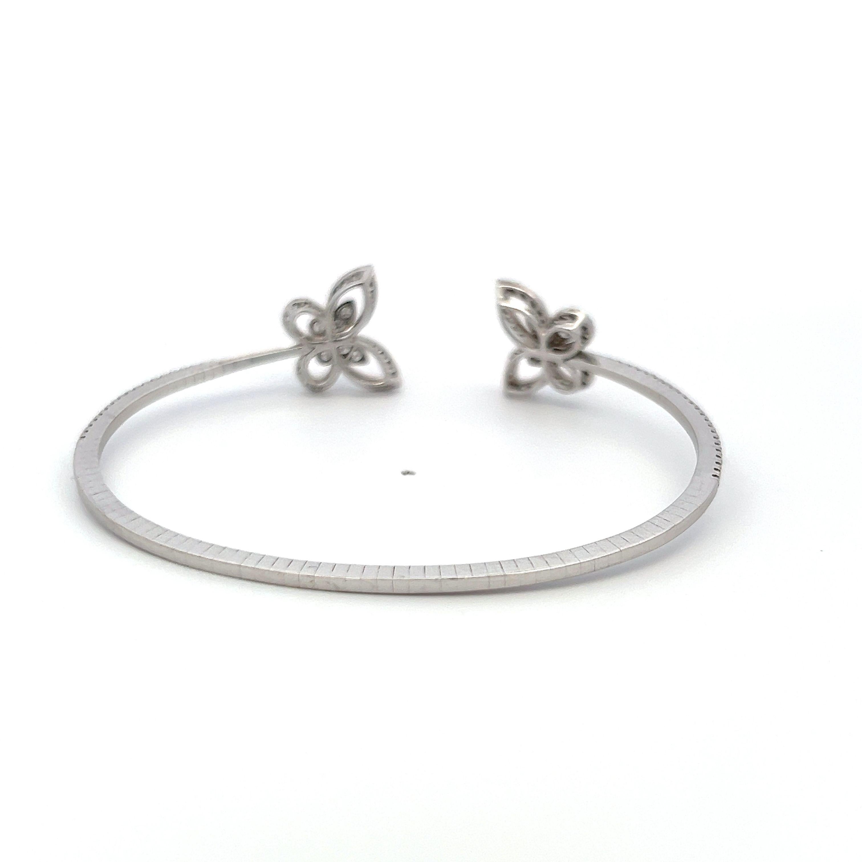 Graff Bracelet jonc en or blanc 18 carats avec diamants brillants ronds de 1,15 carat en vente 6