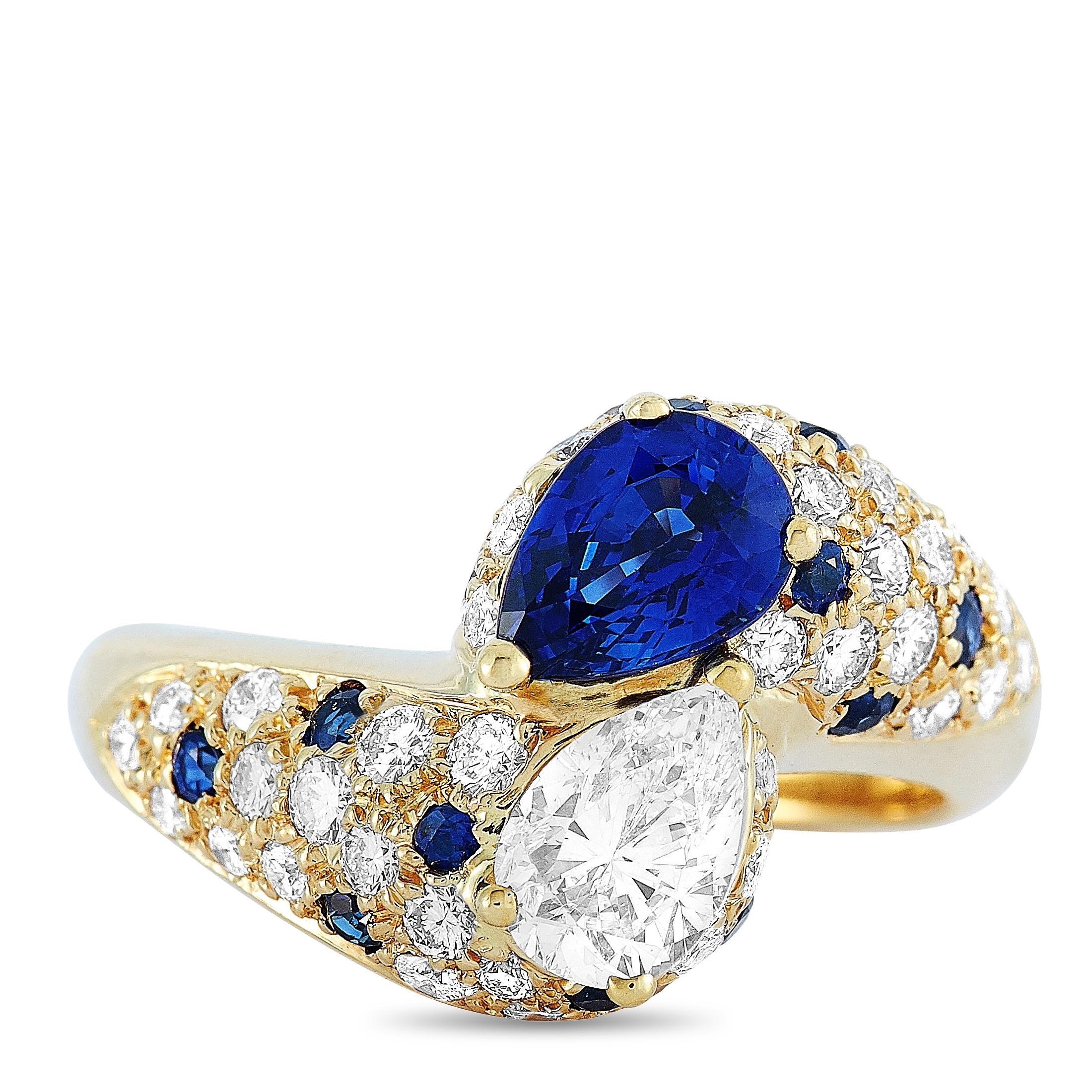 Pear Cut Graff 1.40 Carat Diamond and Blue Sapphire 18 Karat Yellow Gold Ring