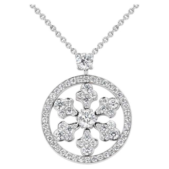 Graff Ruby and Diamond Pendant Necklace, White Gold For Sale at 1stDibs