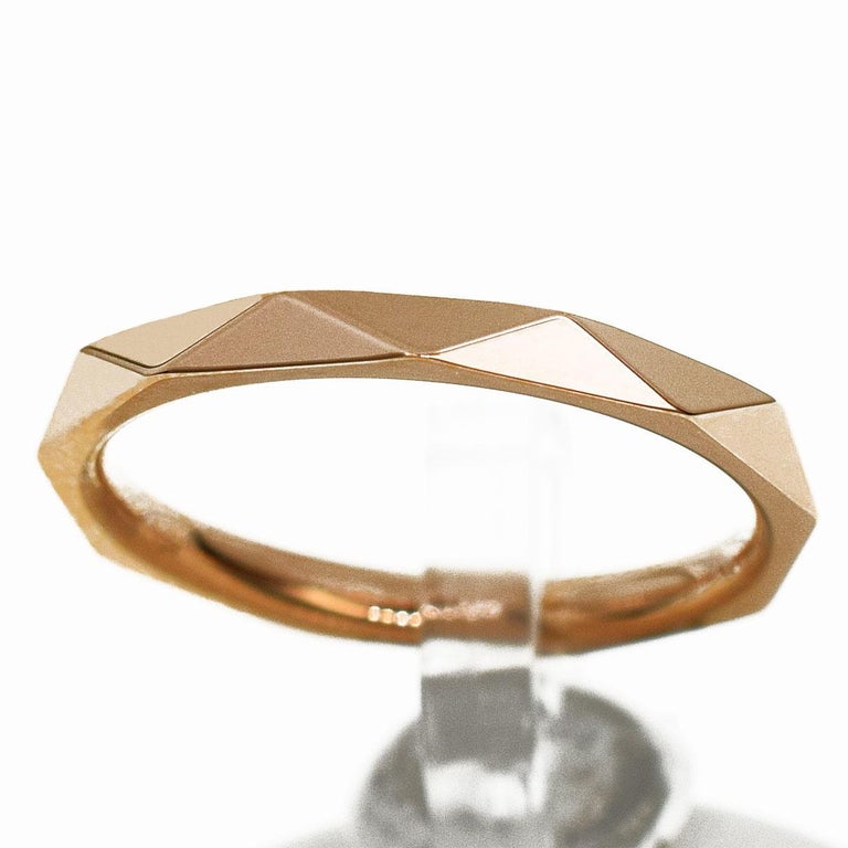 Graff 18 Karat Pink Gold Signature Wedding Band Ring For Graff 18 Karat Pink Gold Signature Wedding Band Ring For