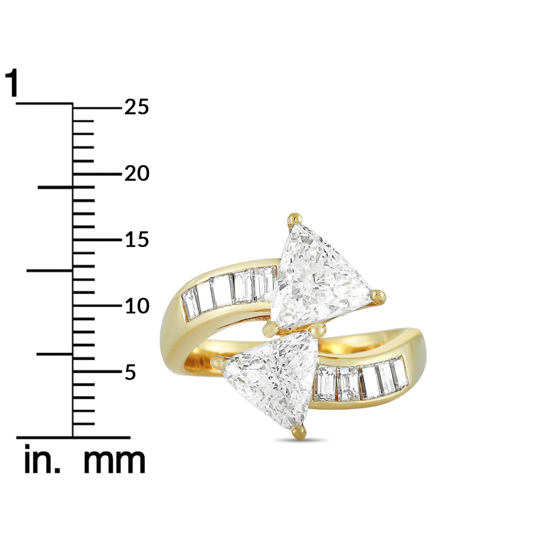 Graff 18 Karat Yellow Gold, 3.10 carat Diamond Ring 1