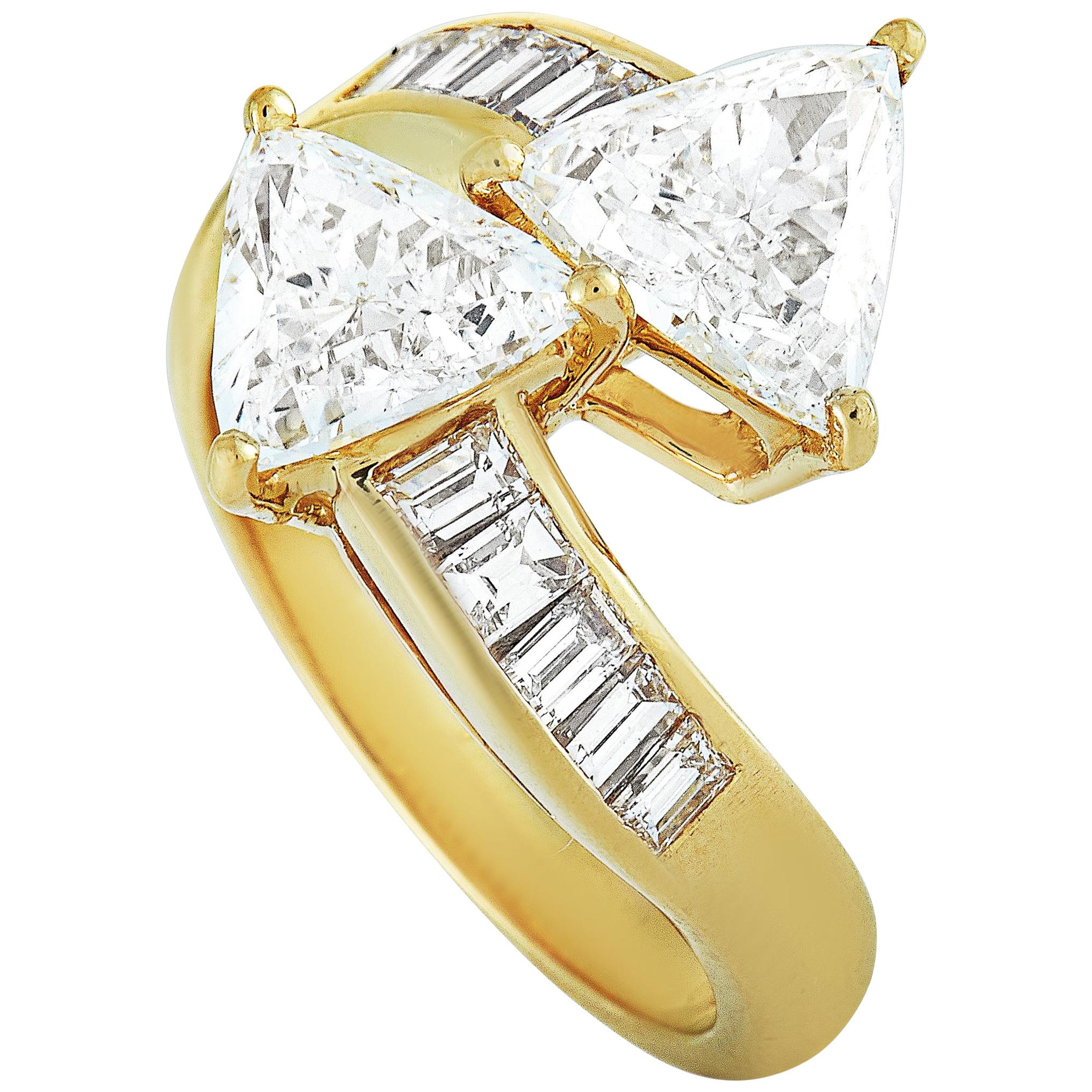 Graff 18 Karat Yellow Gold, 3.10 carat Diamond Ring