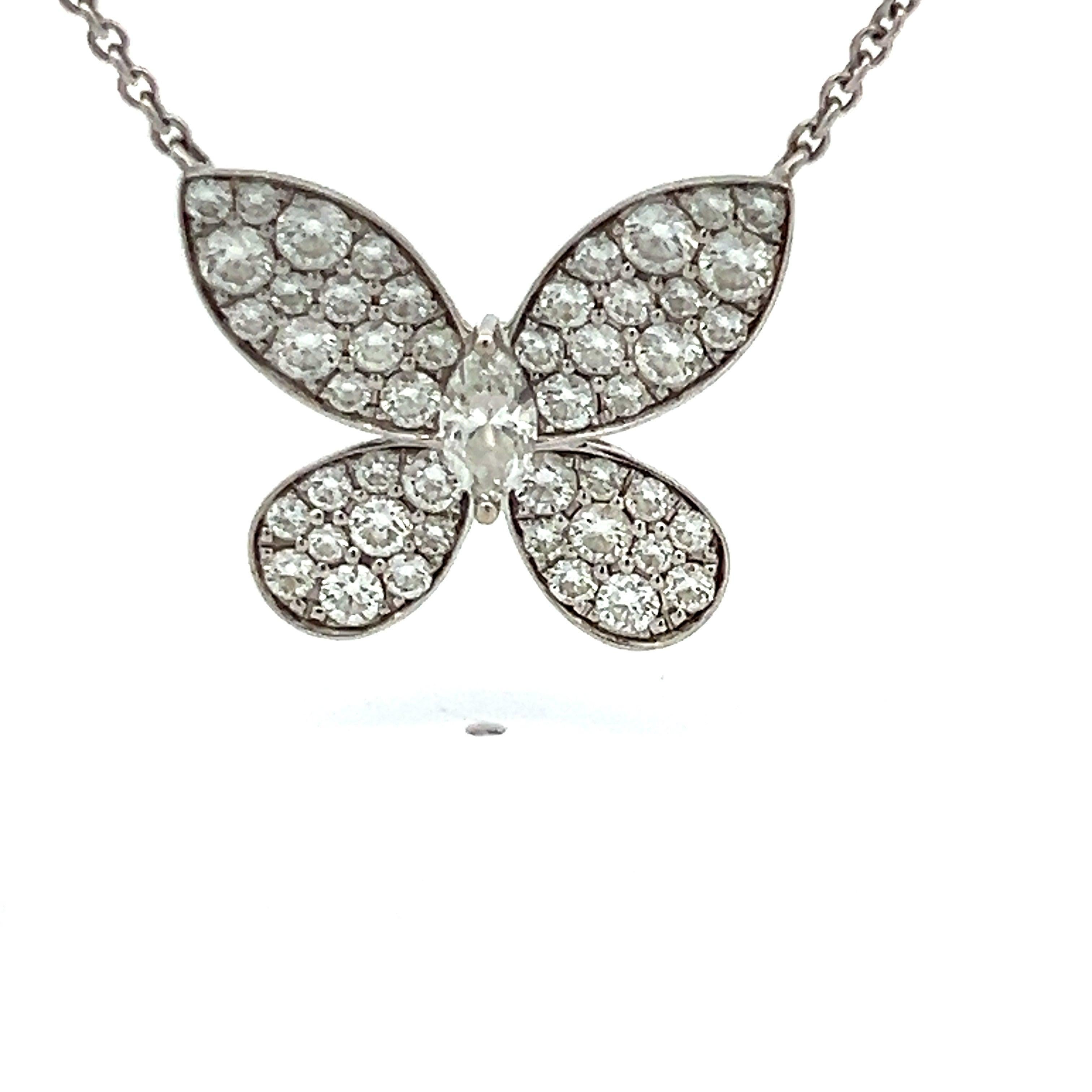Designer :
GRAFF


Titre :
Graff, collier pendentif en or blanc 18 carats avec diamants en forme de poire de 1,89 carat F VS1


Le style :
Pendentif


Métal :
Or blanc 18 carats


Pierre précieuse 1 :
Diamant de 0,32 carat


Nombre de pierres