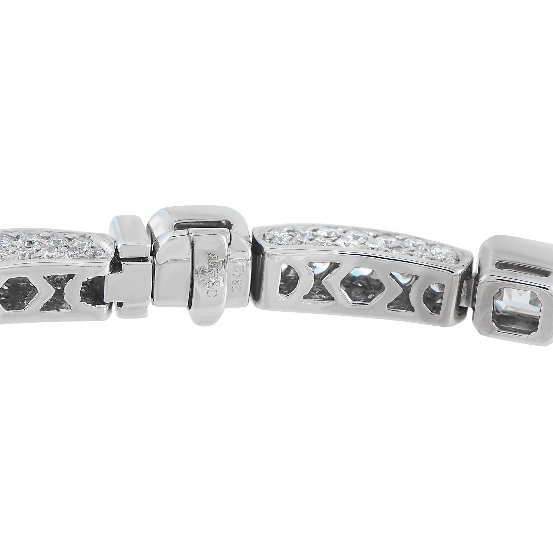 Graff 18K White Gold 14.77ct Diamond Bracelet In Excellent Condition For Sale In Southampton, PA