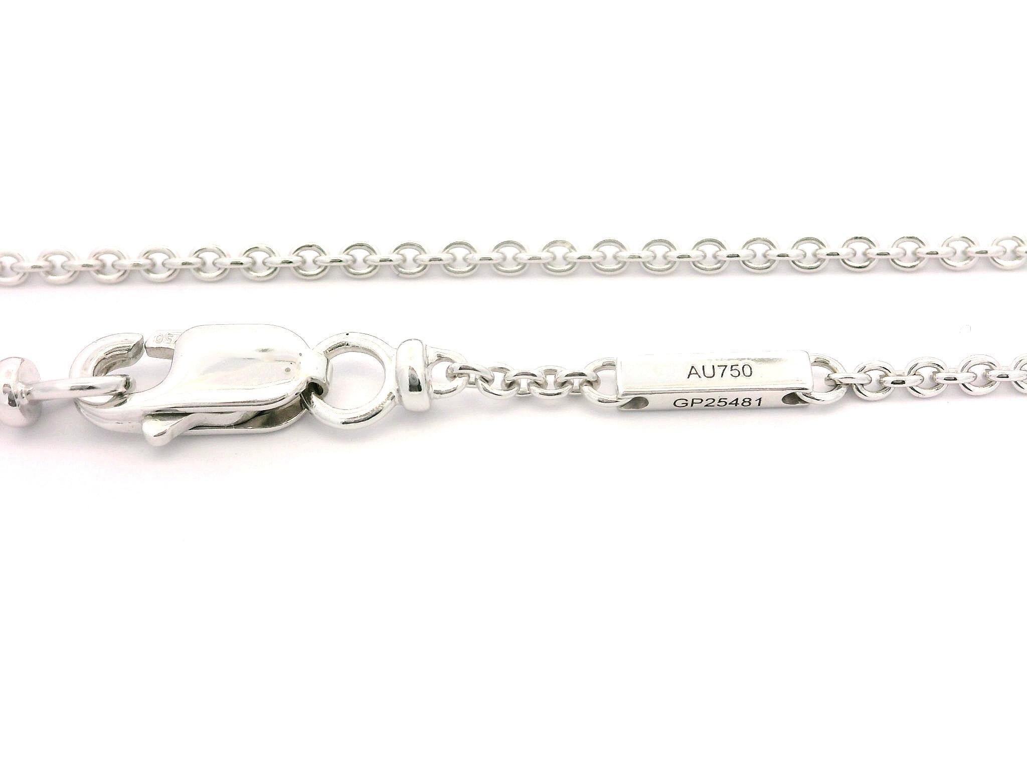 Graff, collana con ciondolo a farfalla in oro bianco 18 carati con diamanti a fuoco da 1,8 ct. in vendita 1