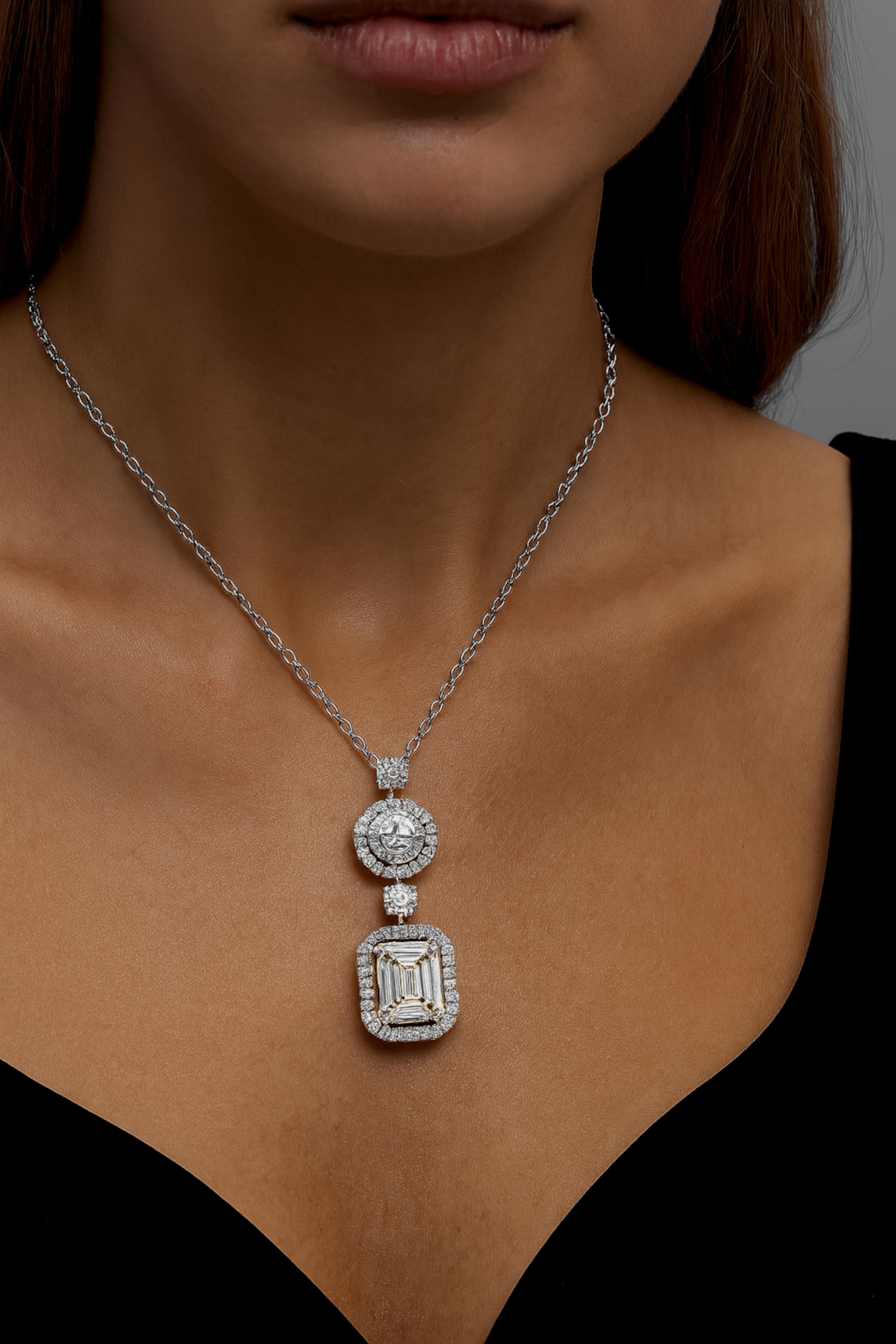 Moderne Graff Collier pendentif en or blanc 18K avec diamant de 3,50 carats en vente