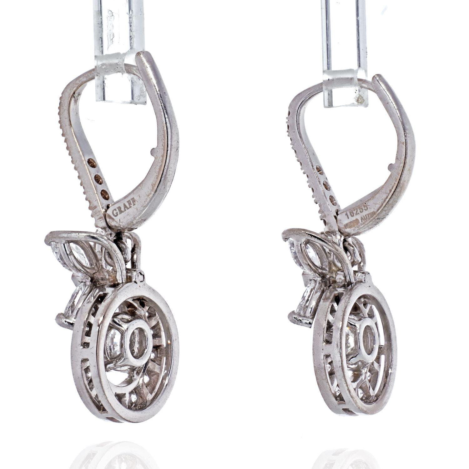 Graff 18k White Gold Classic Diamond Butterfly Earrings In Excellent Condition In New York, NY