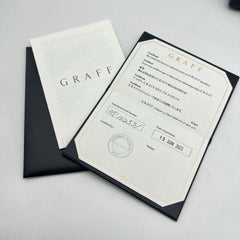 Graff Halskette mit Mini-Anhänger aus 18 Karat Weißgold in Wildblumenform mit zwei Diamanten