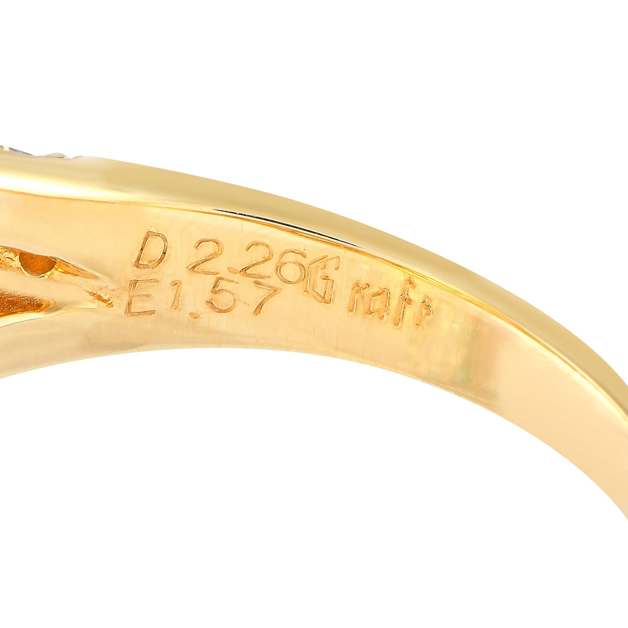 Round Cut Graff 18K Yellow Gold 2.26ct Diamond and Emerald Ring For Sale