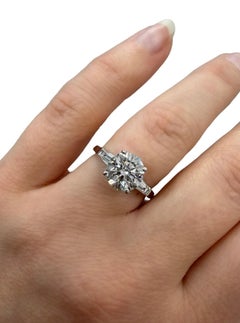 Graff, 2.07 Carat Round Brilliant Diamond Engagement Ring