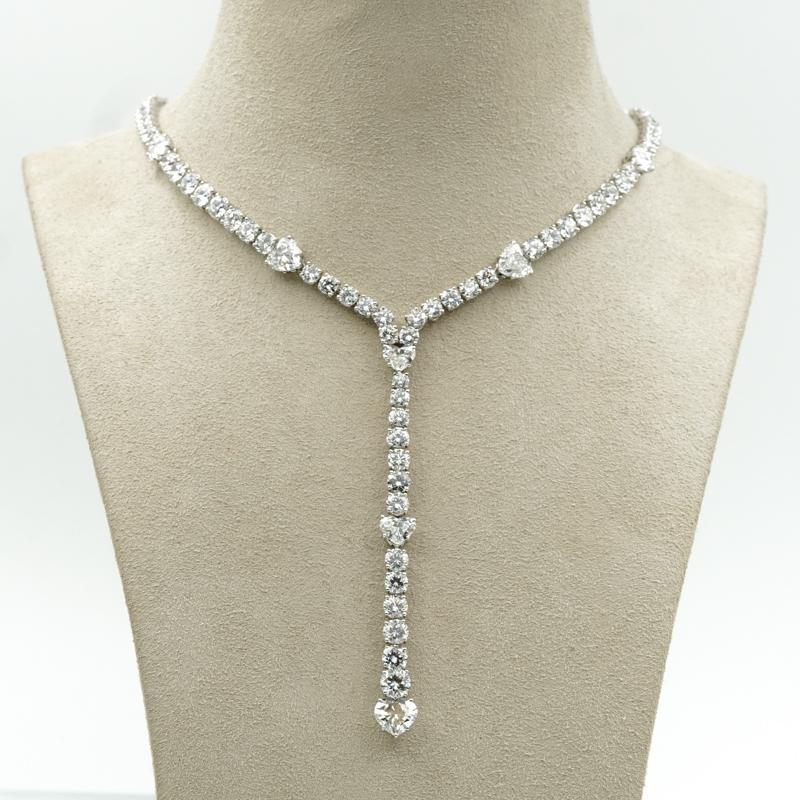 Women's Graff 33.98ct Platinum Heart & Brilliant Round Diamond Necklace 