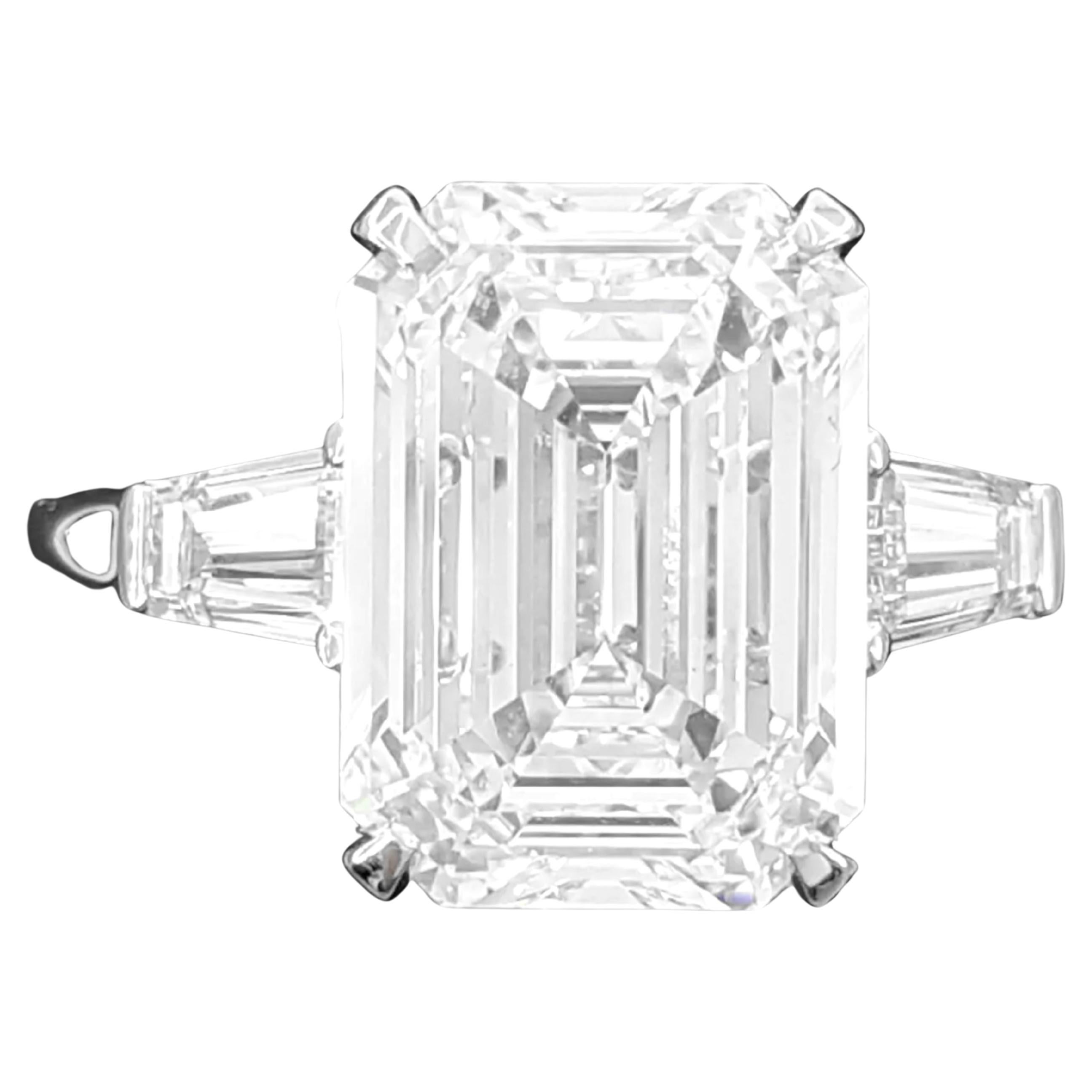 Graff 5.90 Ct Engagement Platinum Ring In Excellent Condition For Sale In Chicago, IL