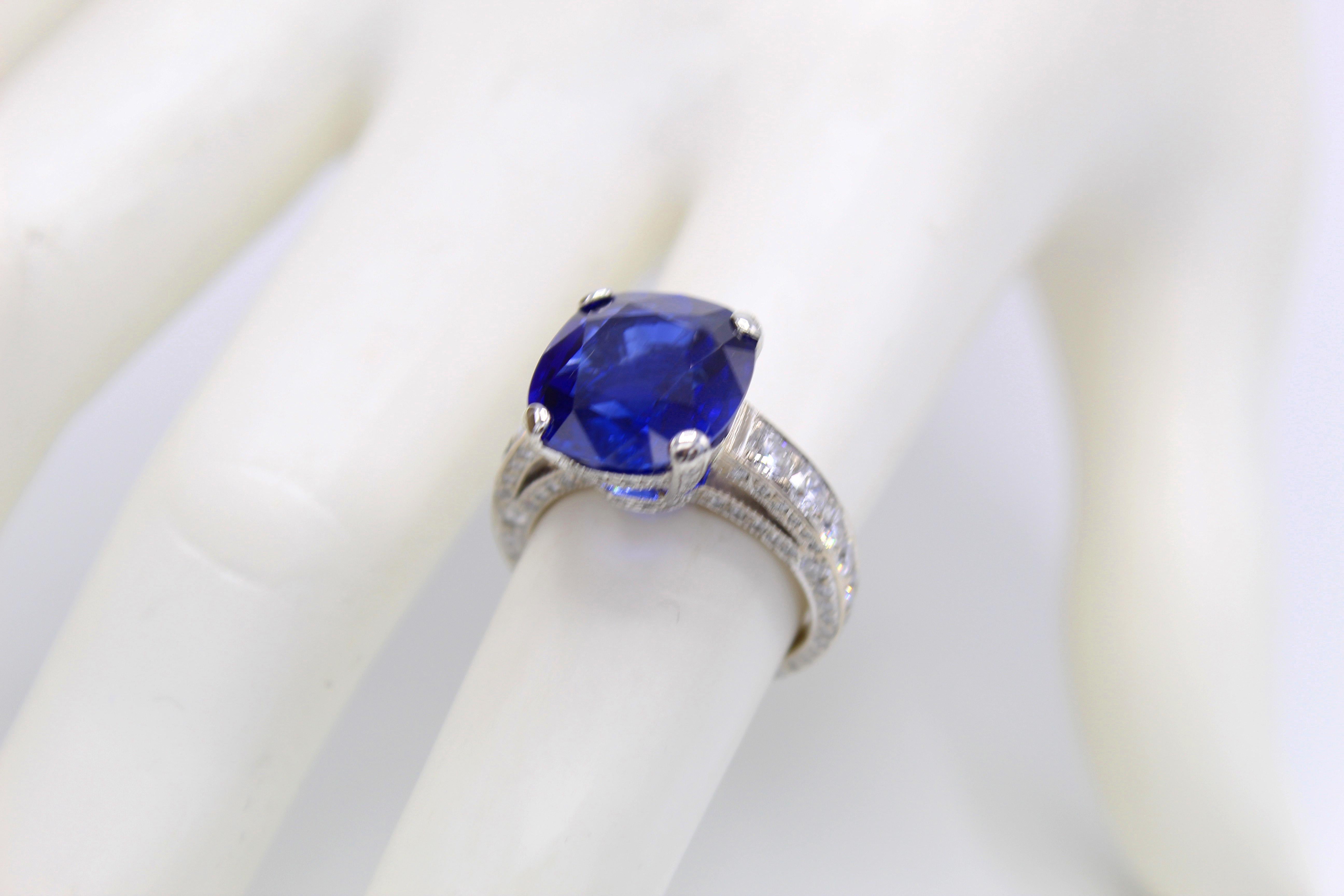 Contemporary Graff No Heat 6.61 Carat Burma  Sapphire Diamond Platinum Ring