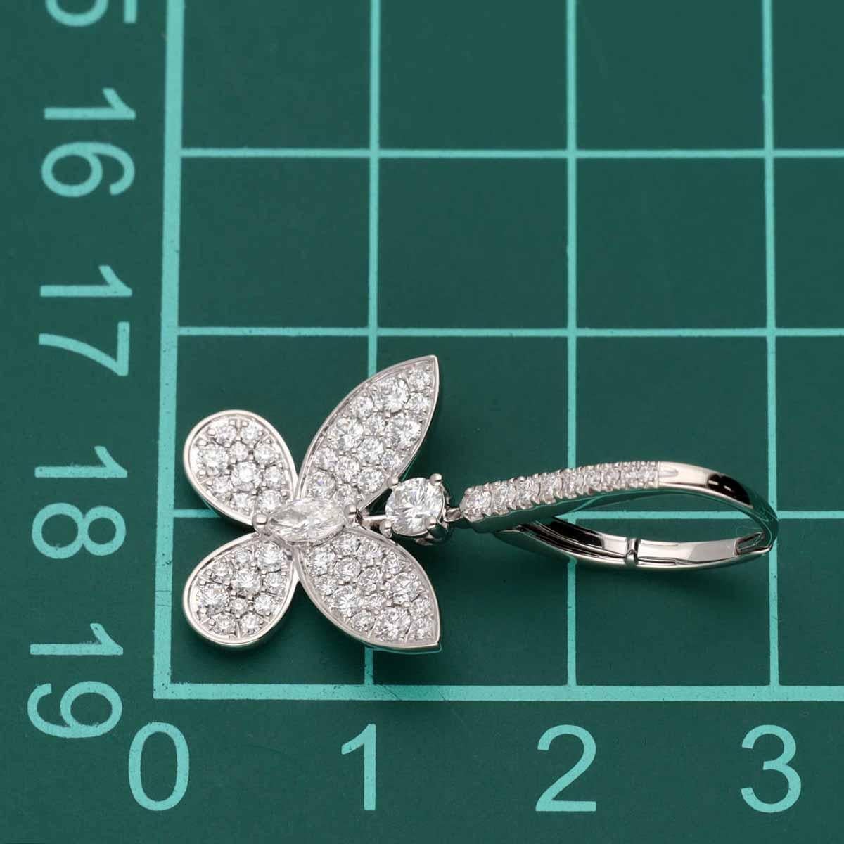 GRAFF, clous d'oreilles papillon mini en or blanc 18 carats RGE1167 en vente 2