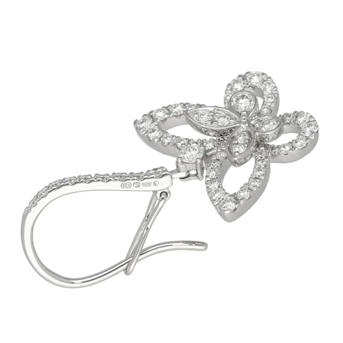 GRAFF Butterfly Silhouette Diamond 0.95ct Drop Earrings 18K White Gold In condizioni buone in vendita a Tokyo, JP