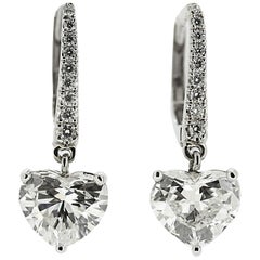 Boucles d'oreilles gouttes de diamant Graff en or en forme de cœur Diamants certifiés 1::63 & 1::76 ct