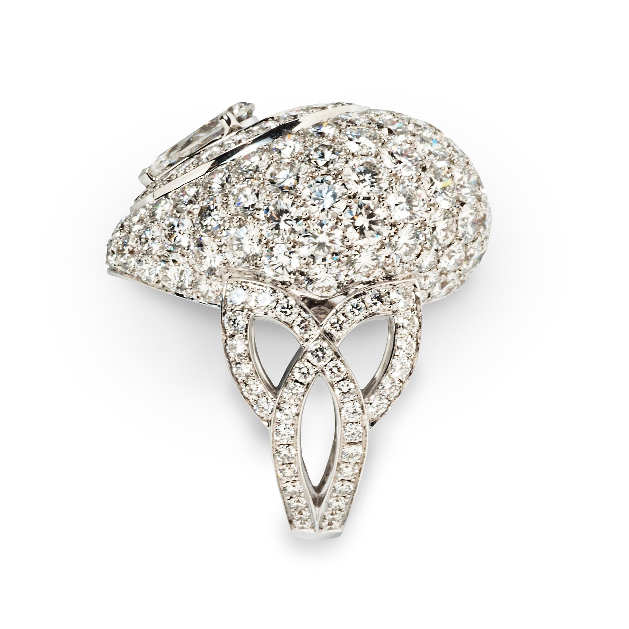 Donna Anello con diamante Graff in vendita