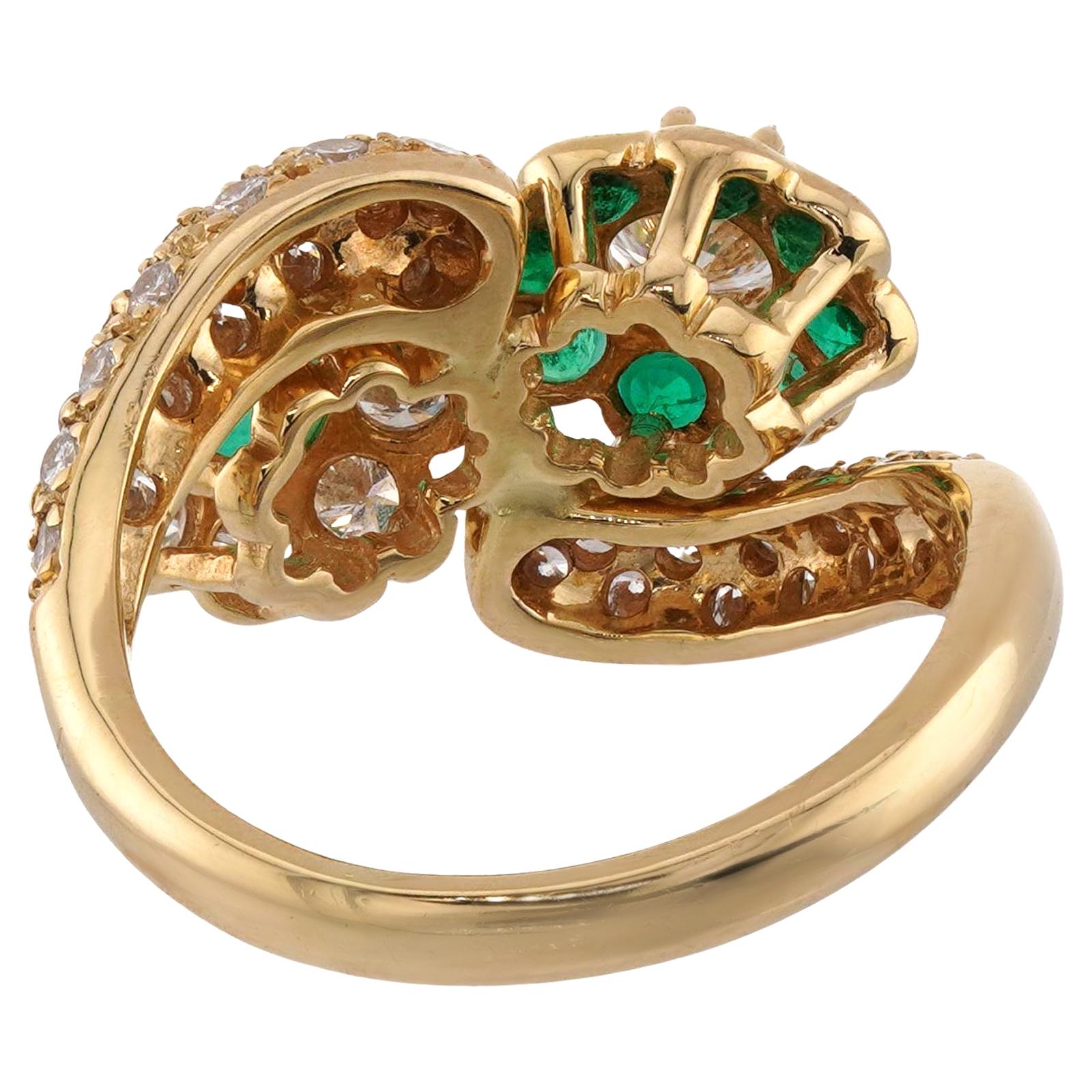 GRAFF Emerald Diamond 18k Yellow Gold Bypass Ring For Sale 1