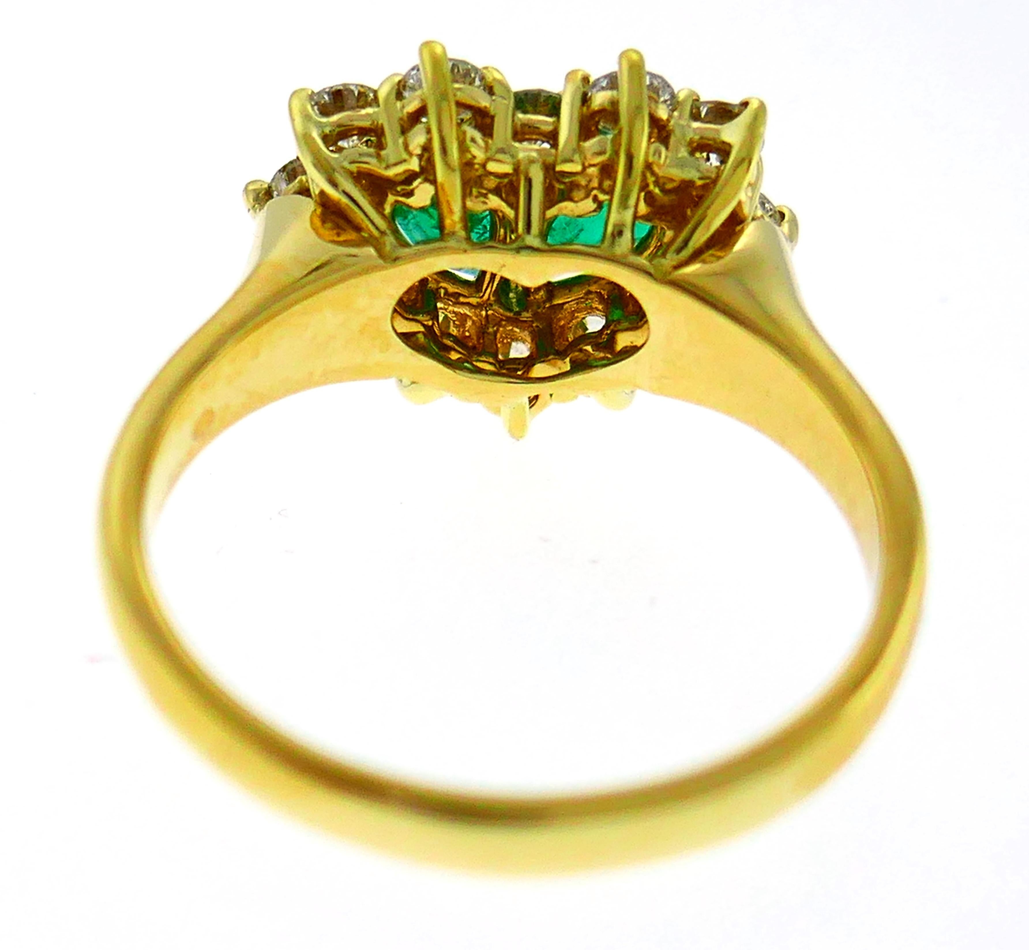 Graff Emerald Diamond Yellow Gold Heart Ring In Excellent Condition In Beverly Hills, CA