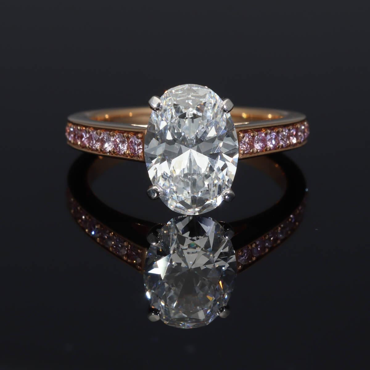 Graff Frame Oval Cut Diamond 2,02ct G-IF Platino Oro Rosa 18K US 4 1/4 in vendita 2