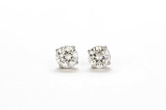 Boucles d'oreilles en or 18 carats et diamants certifiés GIA de Graff 2::08 carats I/VVS2
