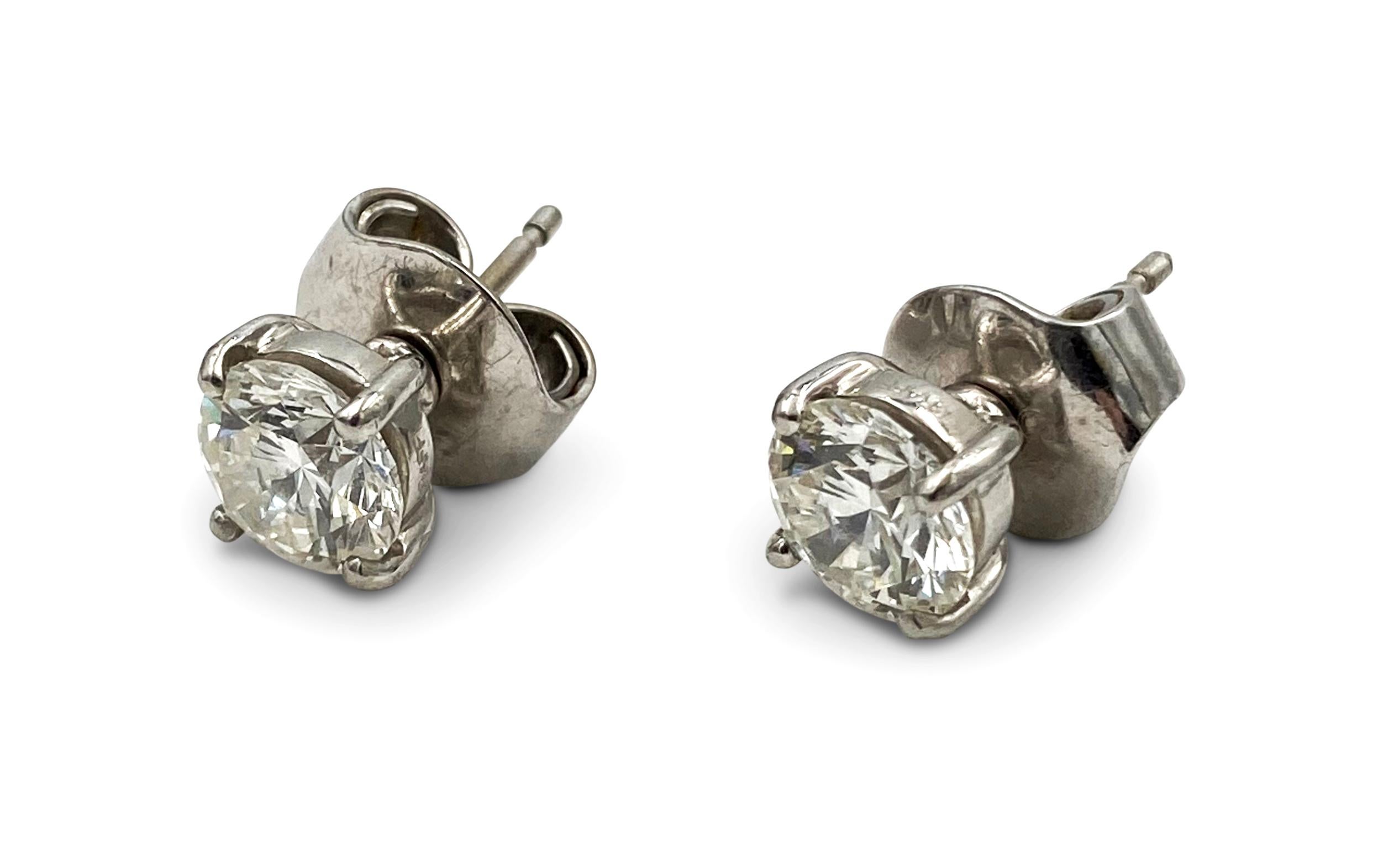 black diamond stud earrings