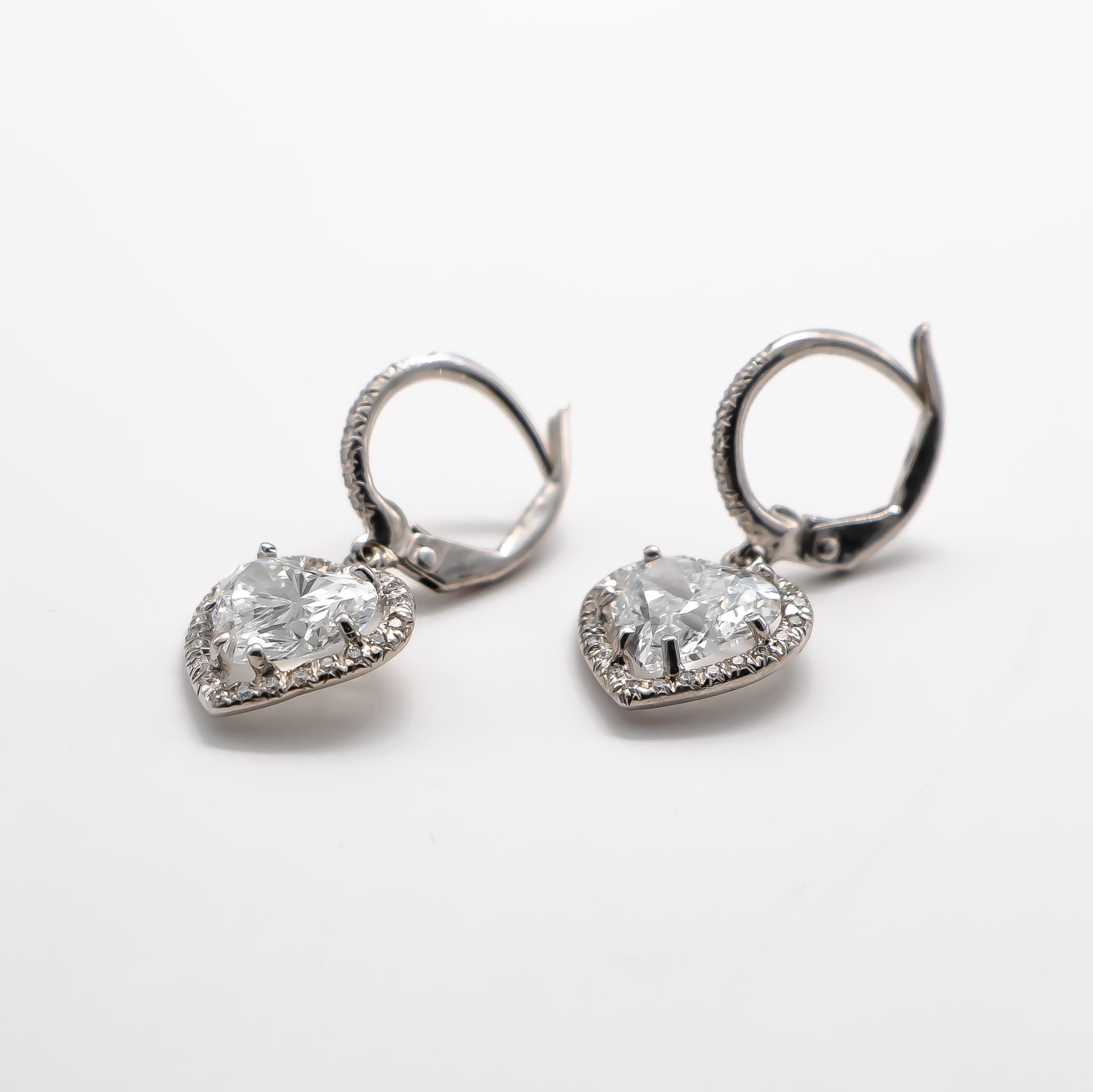 Women's Graff GIA Certified Heart Diamond Earrings 3.86 Carat Total 18 Karat Gold