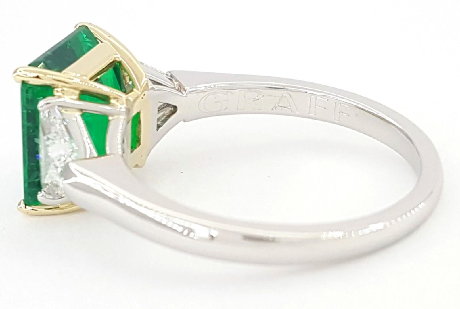 GRAFF Gubelin Zertifizierter kolumbianischer Smaragd & Diamant Dreistein-Ring Damen im Angebot