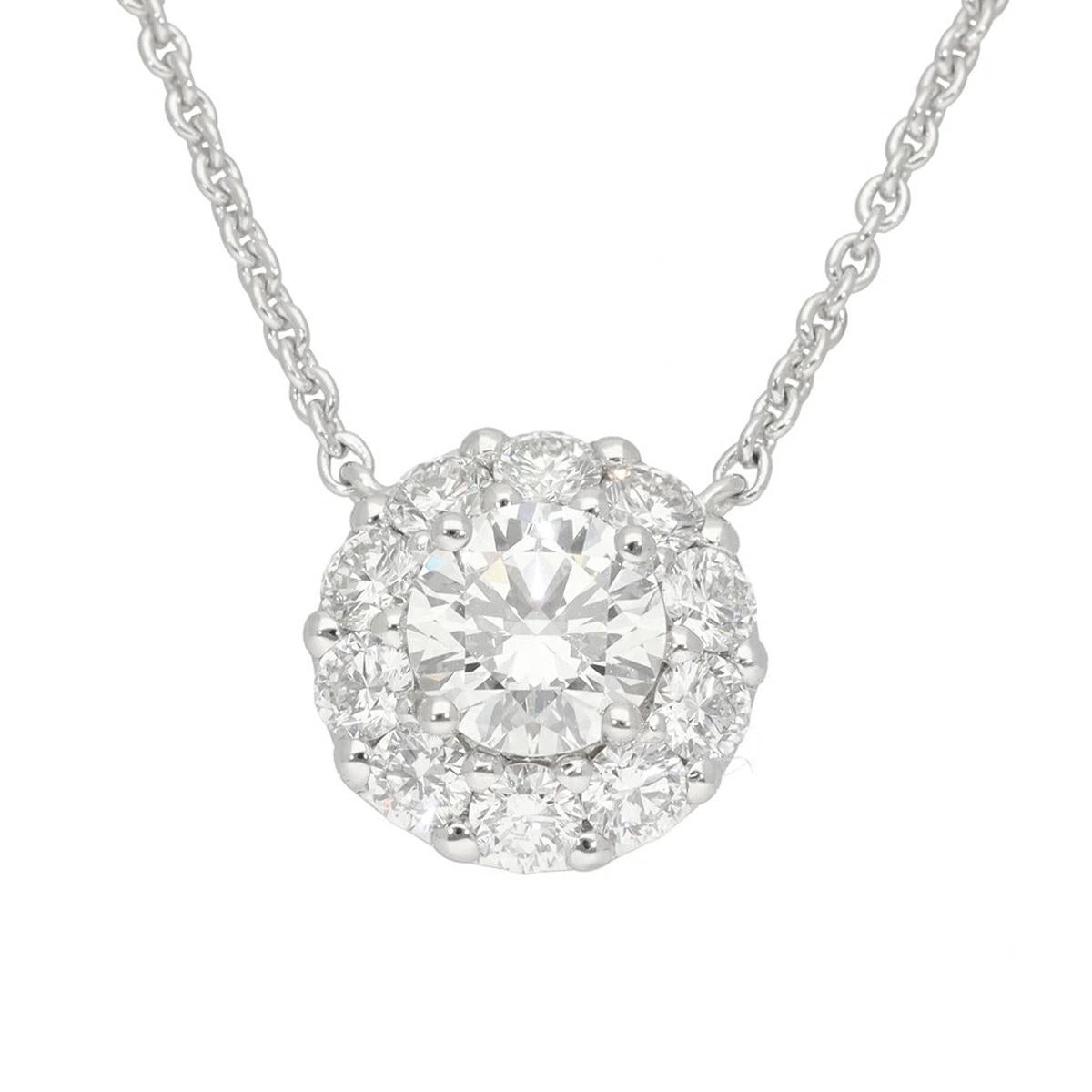 Numero dell'articolo: 25170717
Marca: Graff
Nome del prodotto: Collana con ciondolo rotondo Icon Diamond
■Modello/Numero di riferimento: -
MATERIALE: 1 Diamante (0,57ct, H-VVS1, Triplo Eccellente), Diamanti laterali, Oro bianco 18K
Peso: Circa 4,8