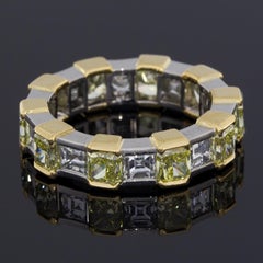 Graff Multi-Tone Gold Emerald Diamond Eternity Ladies Fashion Ring