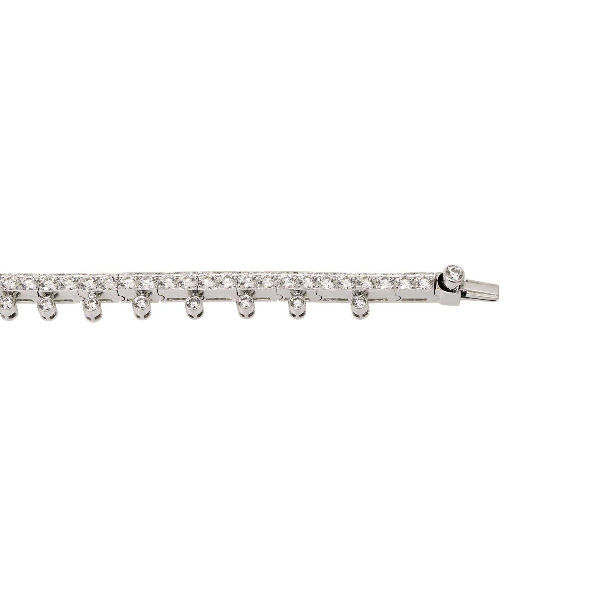 Graff 18k White Gold Natural 7.50 Carat Diamond Carissa Bracelet

Experience unparalleled luxury with the Graff 18-karat white gold Carissa bracelet, featuring 7.50 carats of exceptional natural diamonds. Renowned for using the highest quality