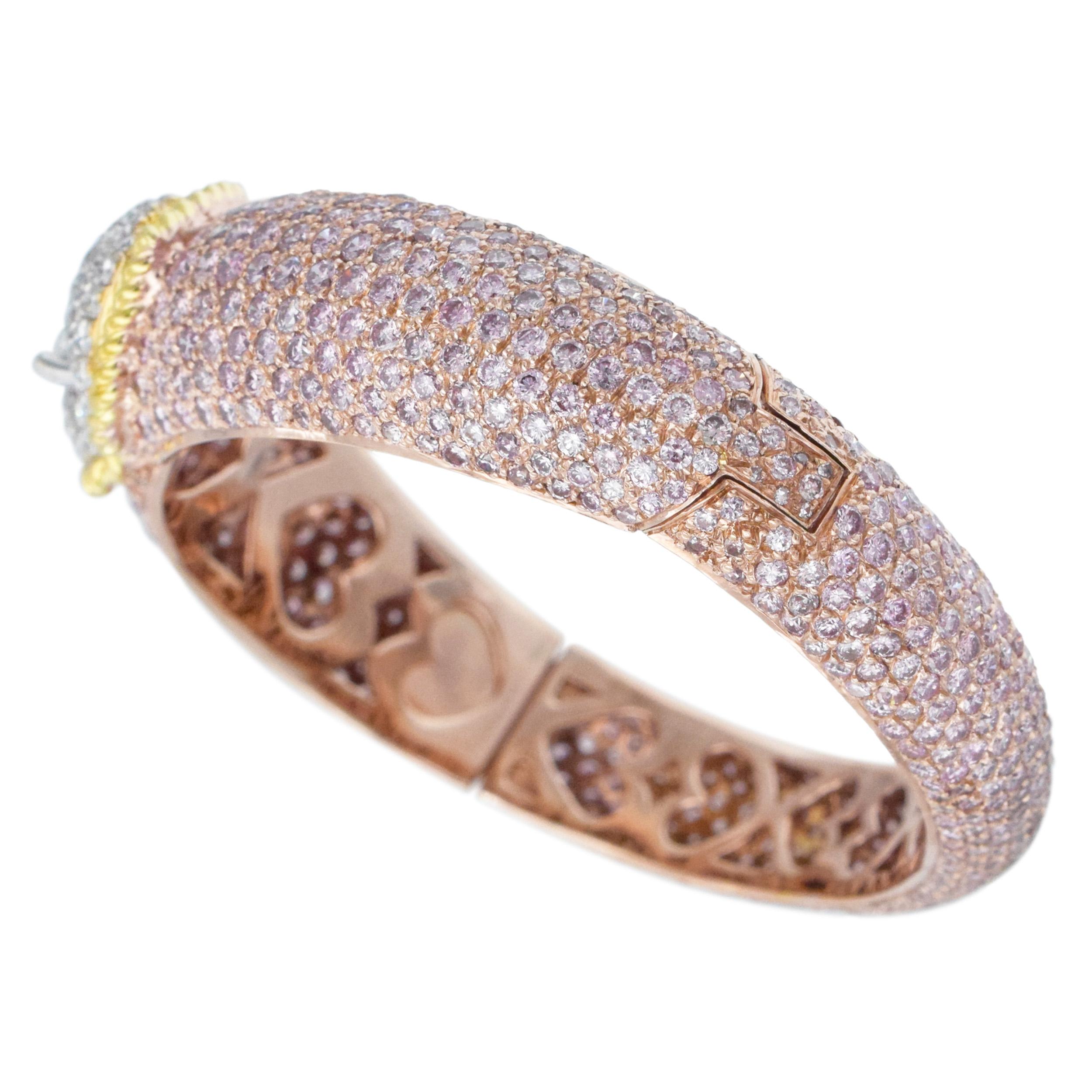 Artista GRAFF  Bracciale Bangle con diamanti bianchi e rosa in vendita