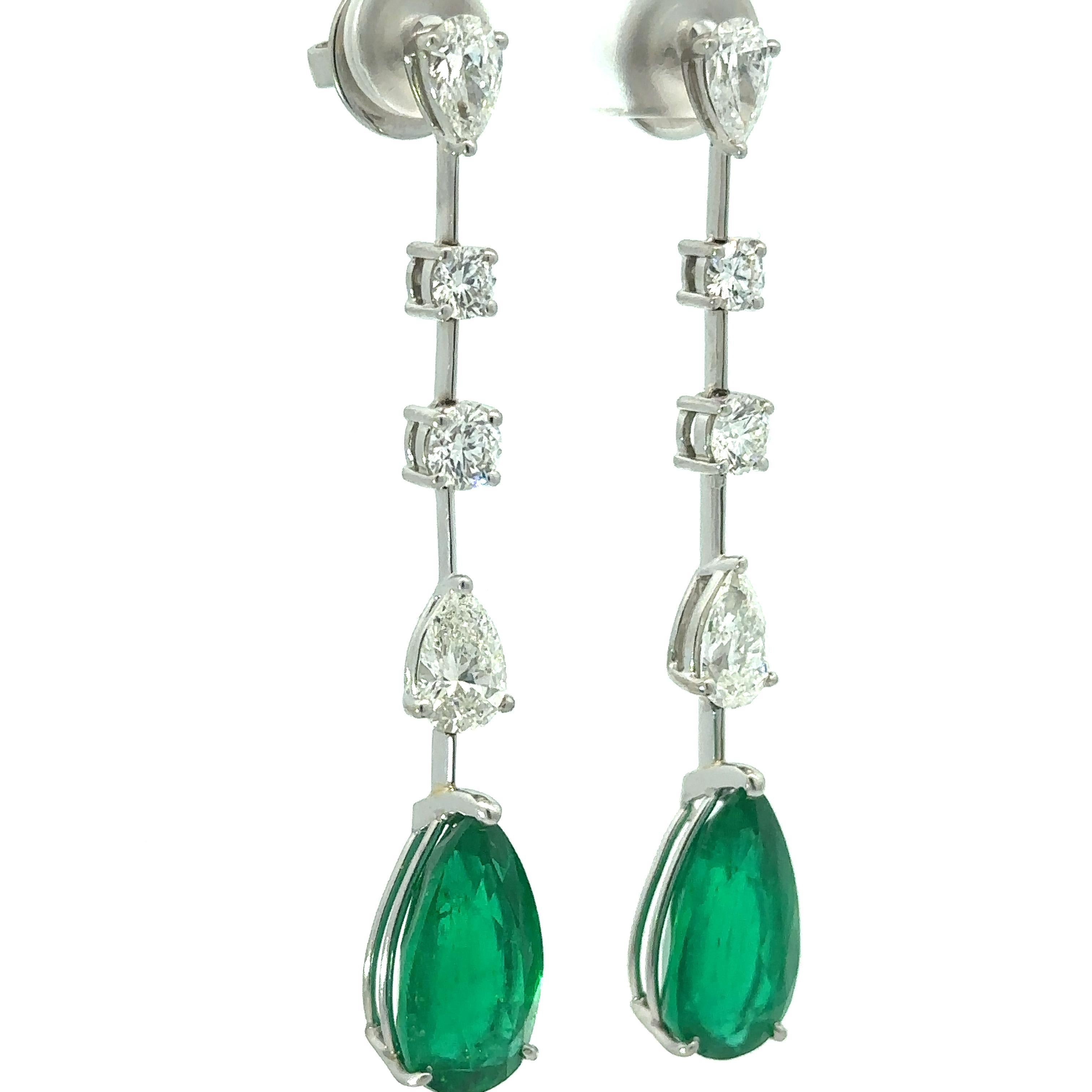 Orecchini a pendente con smeraldo e diamante Graff Platinum AGL Gubelin 13,64ctw in vendita 10