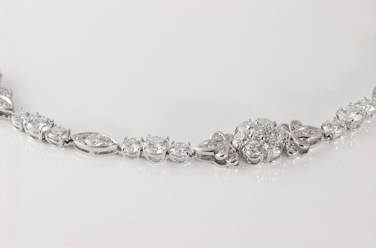 Graff Necklace
Platinum
147 Diamonds: 37.49ctw
Retail price: $490,000.00