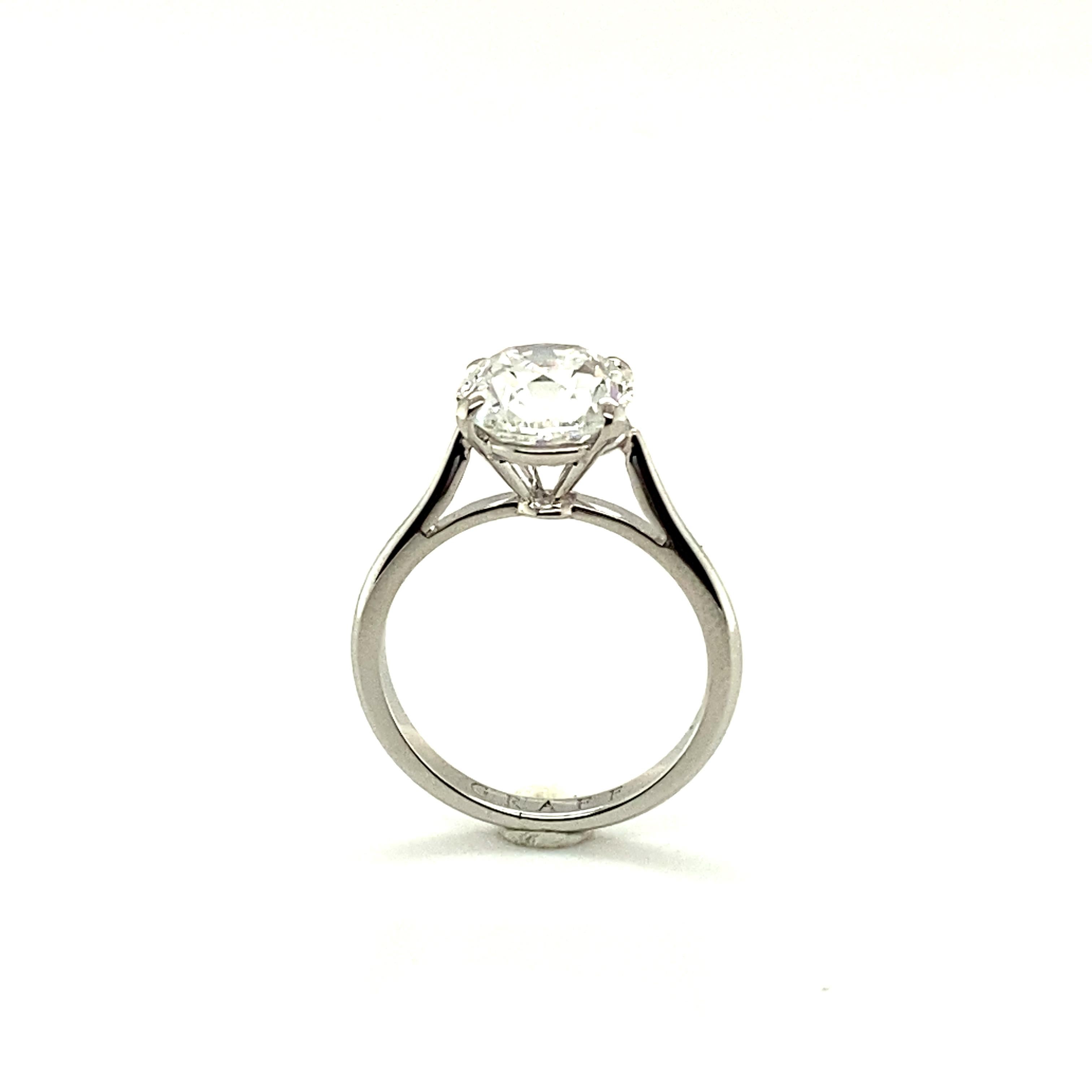 Graff Ring in 18 Karat White Gold Set with a 3.14 Ct Cushion-Shaped Diamond 7