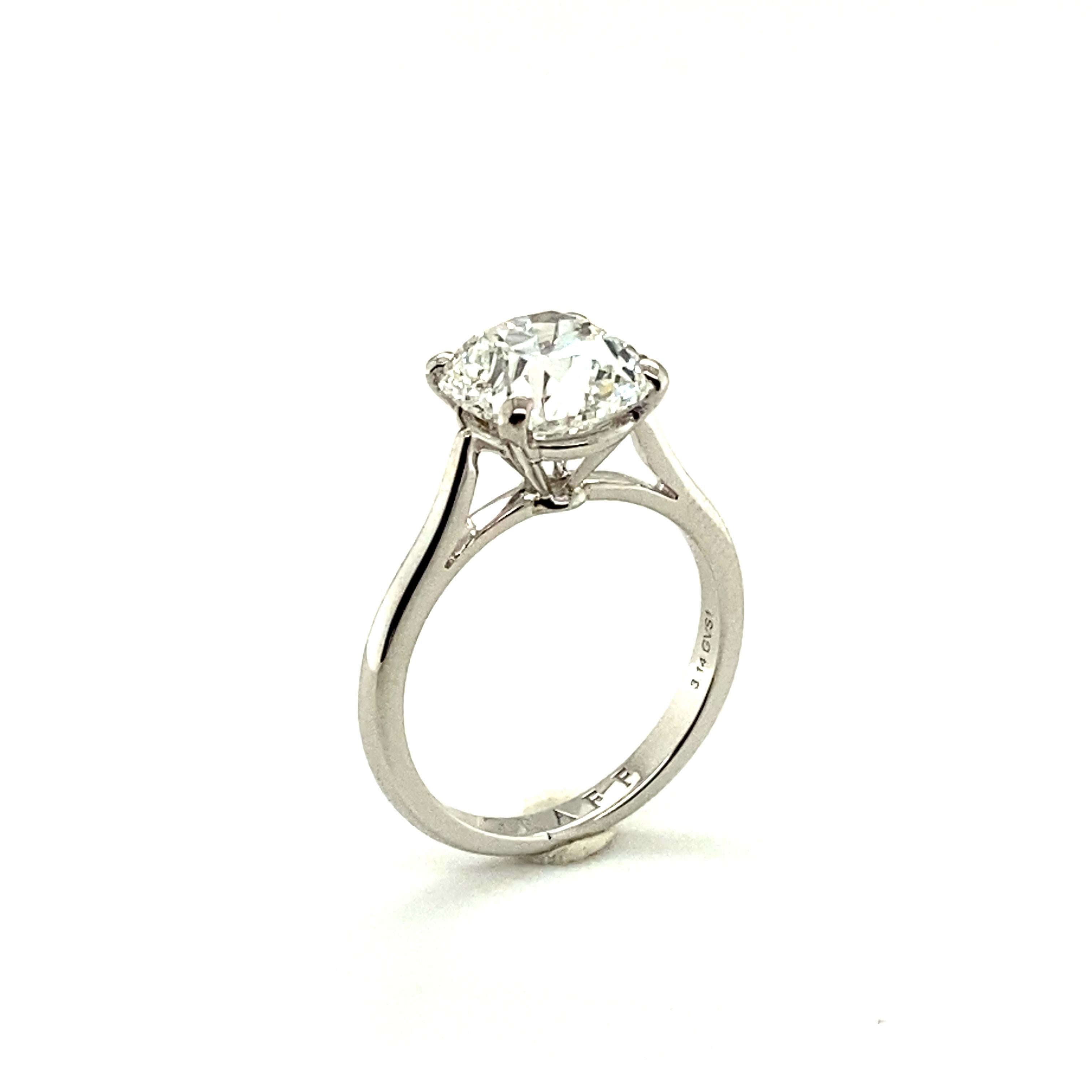 Graff Ring in 18 Karat White Gold Set with a 3.14 Ct Cushion-Shaped Diamond 9