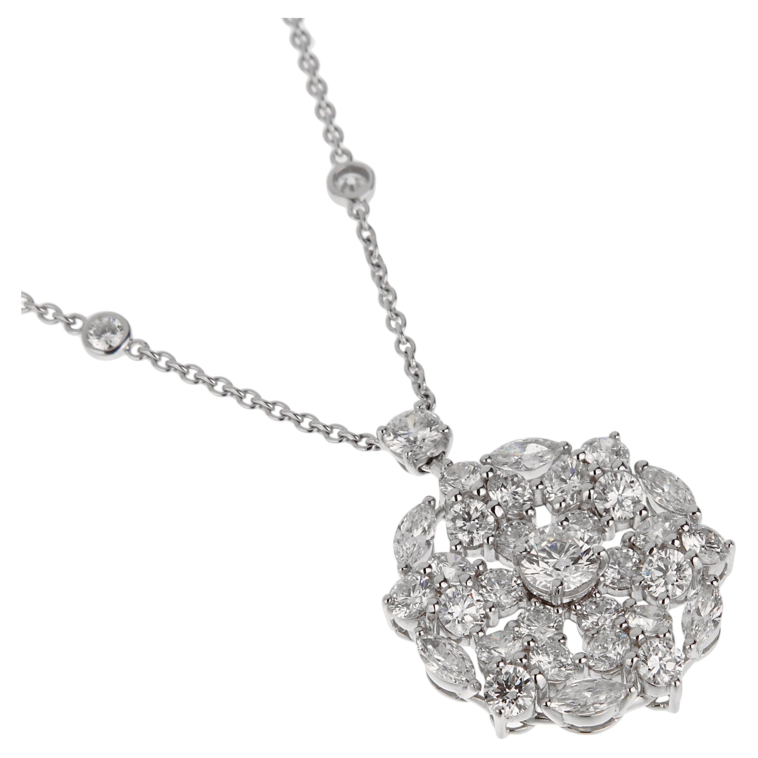 Collar Colgante de Diamantes Copo de Nieve Graff Oro Blanco 18K en venta