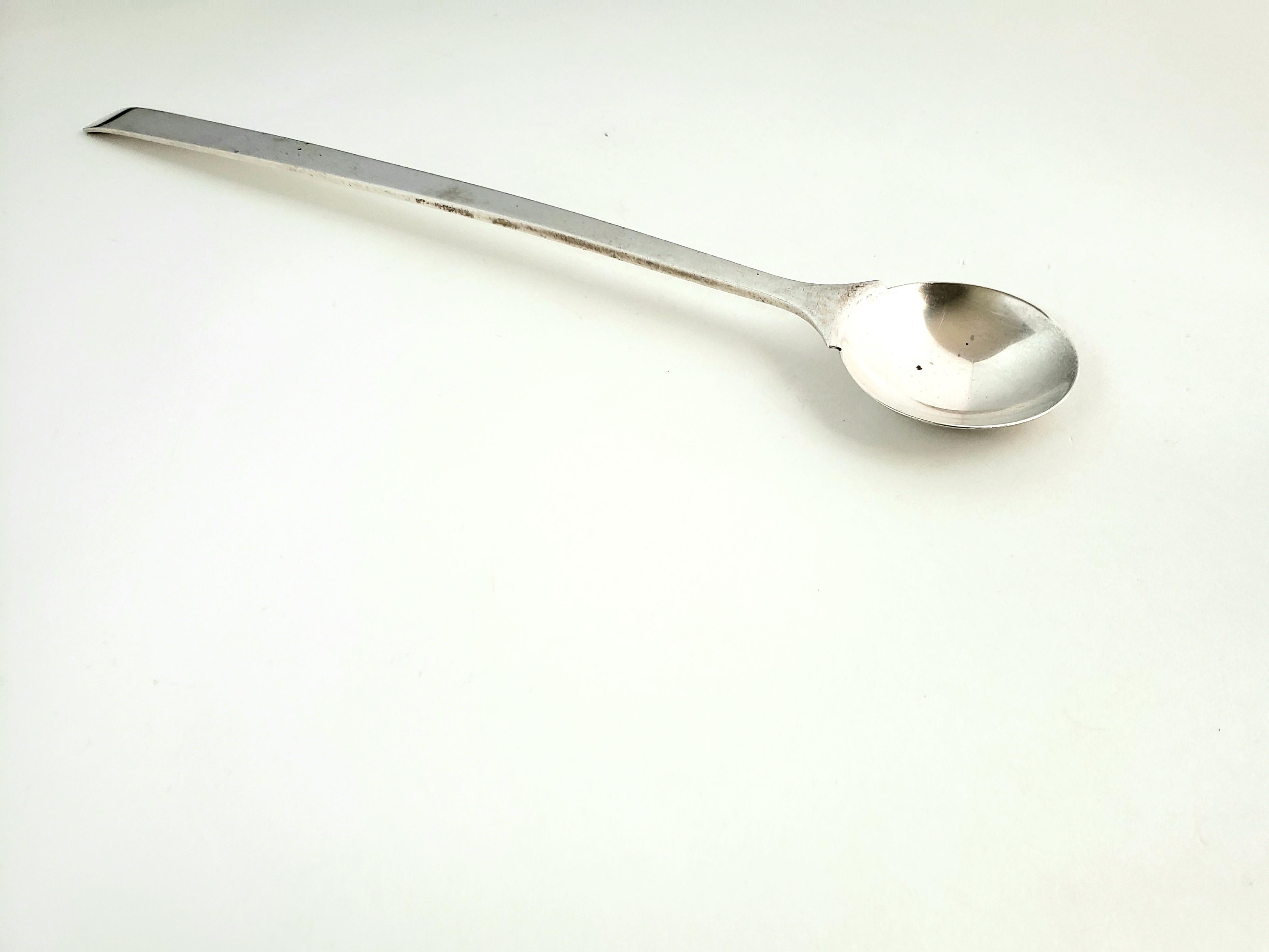 Cuillère de service à manche long en argent sterling Graff, Washbourne et Dunn Unisexe en vente