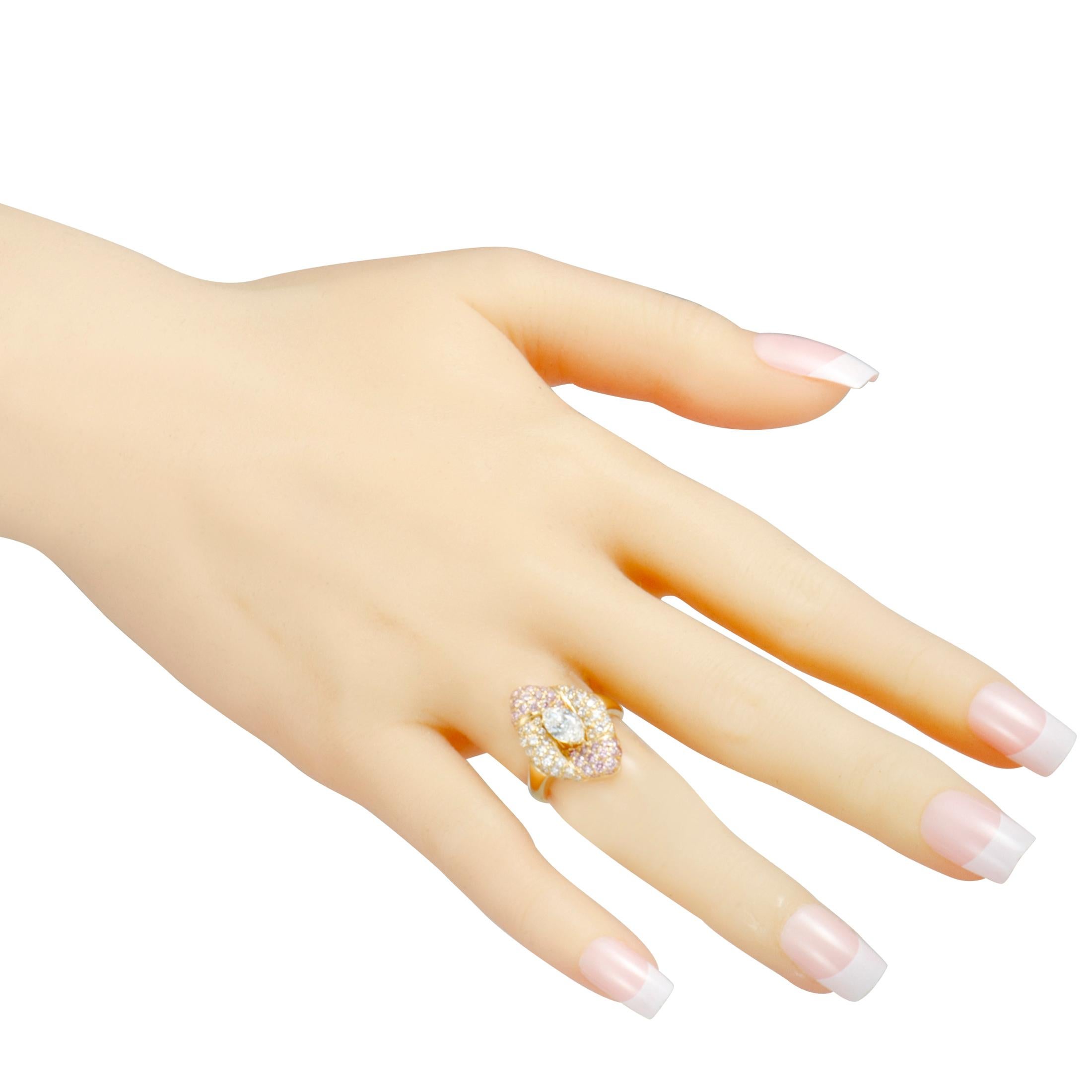 Women's Graff White and Pink Diamond 18 Karat Yellow Gold Ring