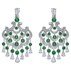 Graff  Orecchini Chandelier con diamanti e smeraldi